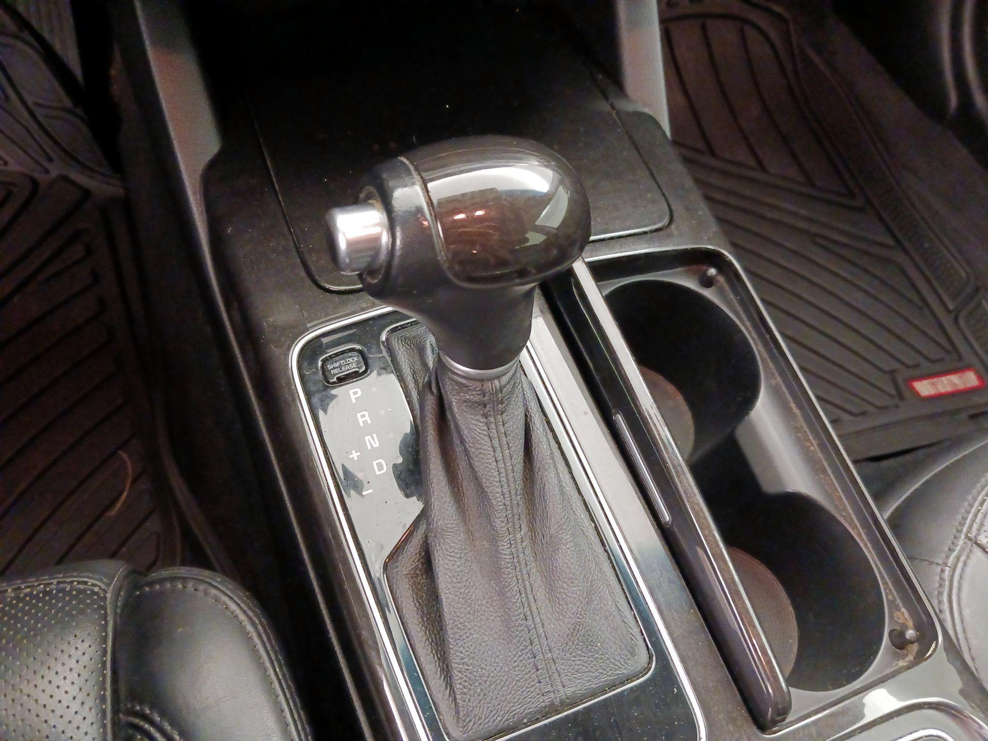 Thumbnail: 2014 Kia Cadenza - 18