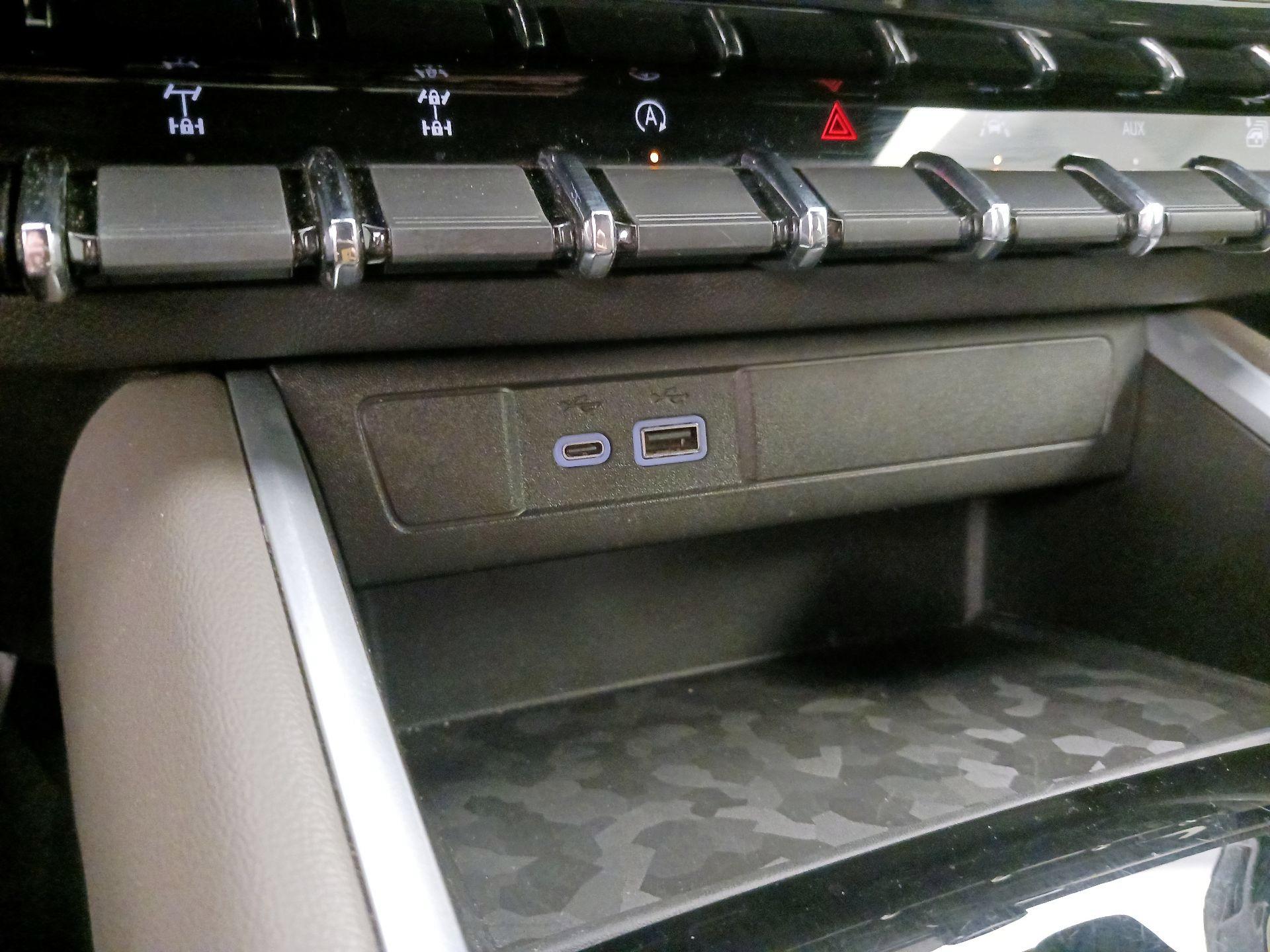 Thumbnail: 2024 Chevrolet Colorado - 19