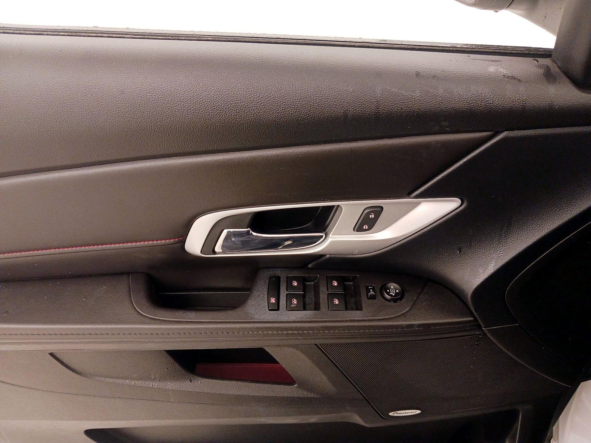 Thumbnail: 2017 GMC Terrain - 12