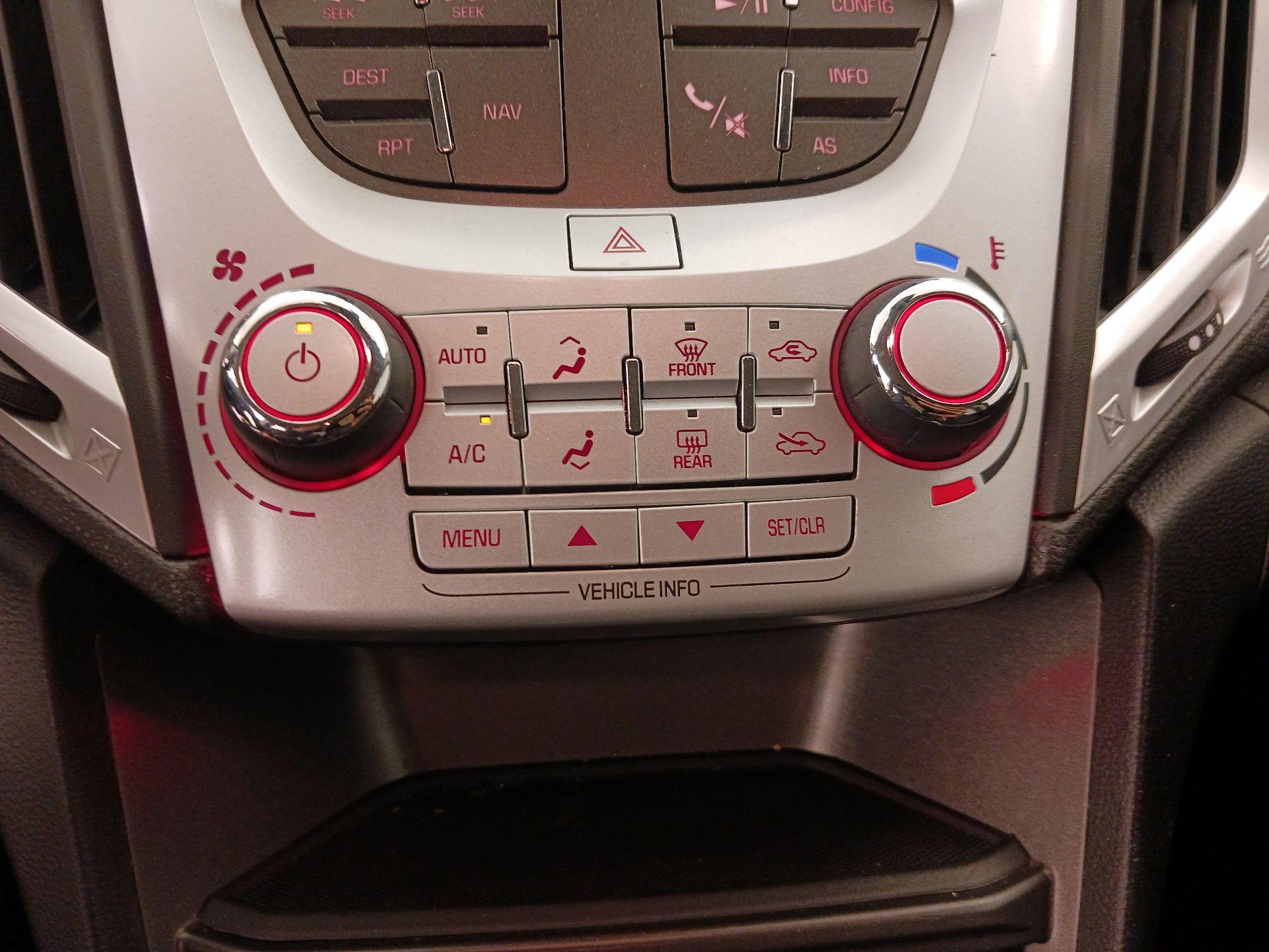 Thumbnail: 2017 GMC Terrain - 16