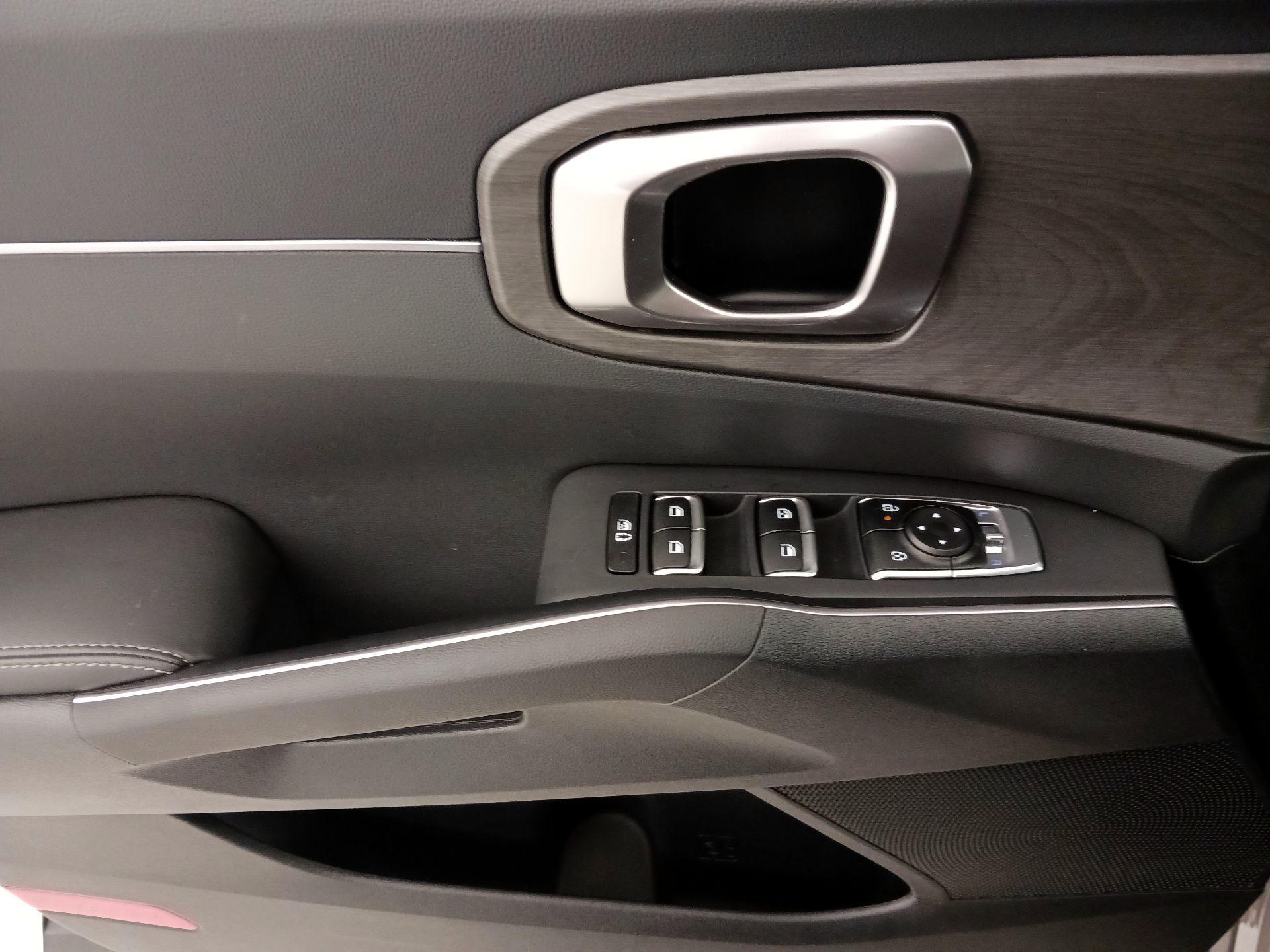 Thumbnail: 2024 Kia Sorento - 12