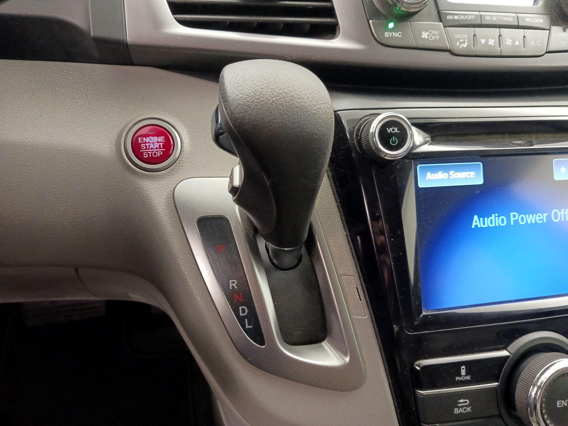 Thumbnail: 2014 Honda Odyssey - 17