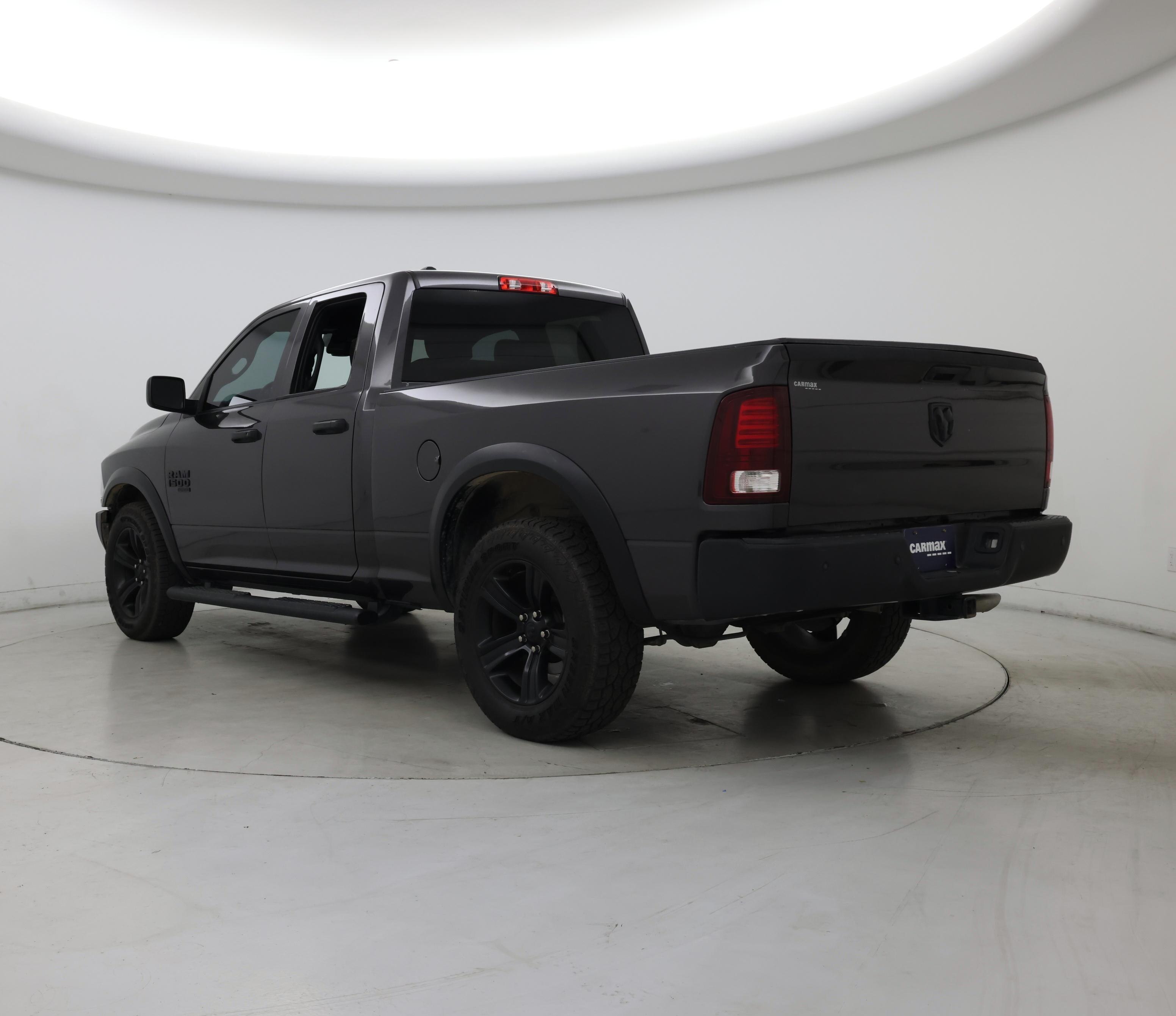 Thumbnail: 2022 RAM 1500 Classic - 2