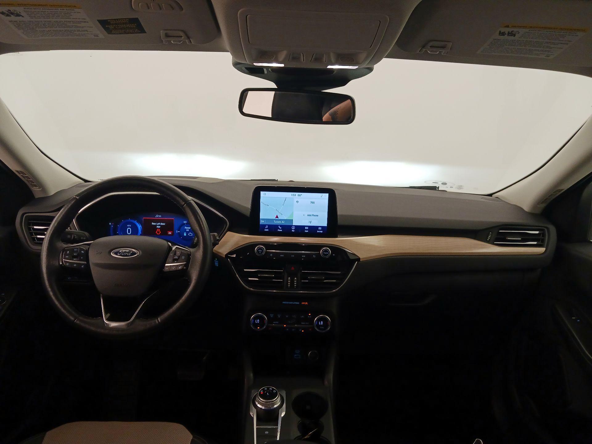 Thumbnail: 2021 Ford Escape - 9