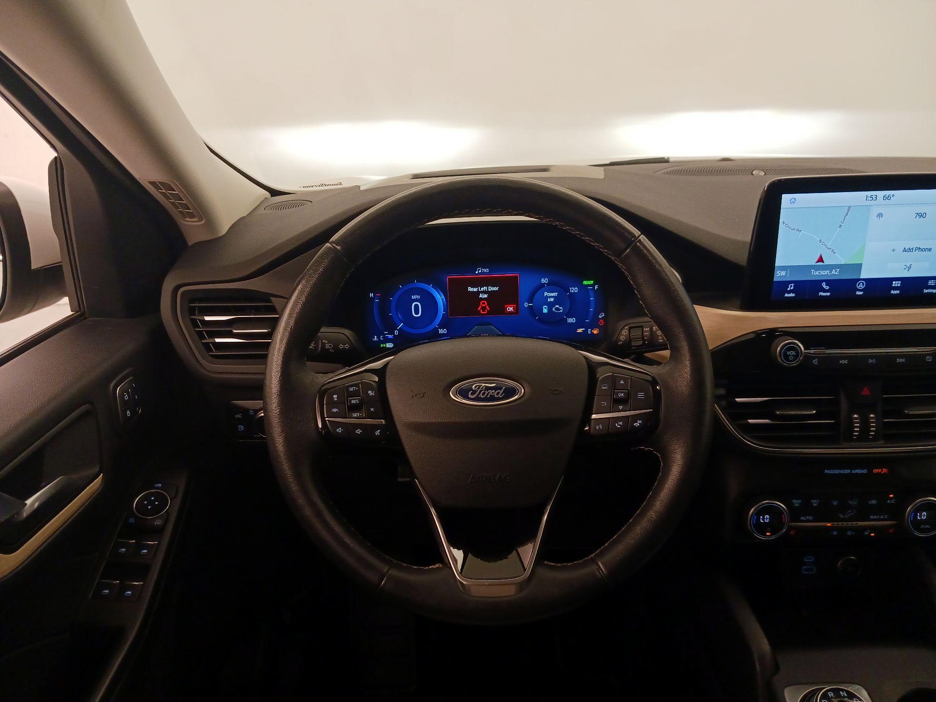 Thumbnail: 2021 Ford Escape - 10