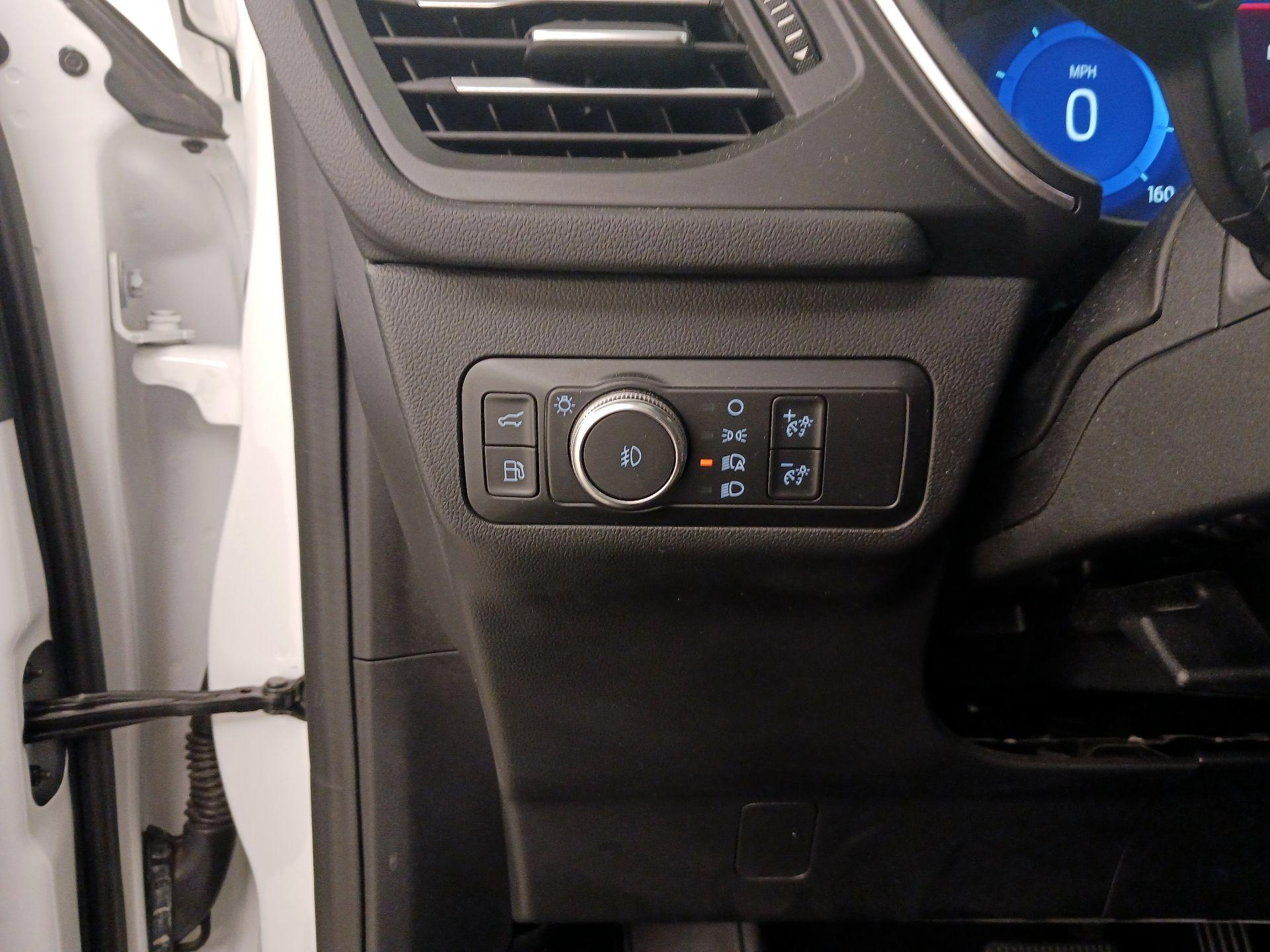 Thumbnail: 2021 Ford Escape - 13