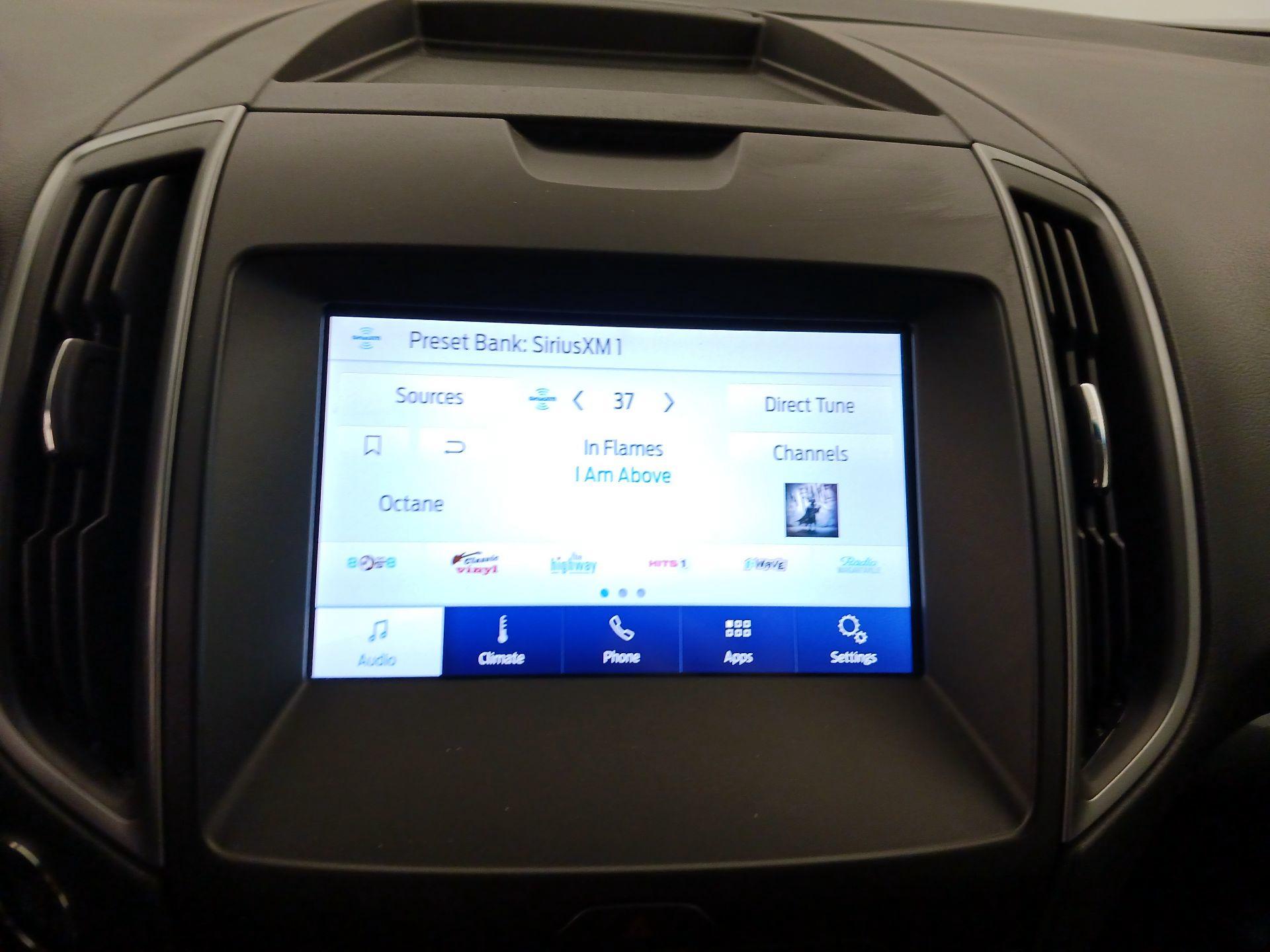 Thumbnail: 2020 Ford Edge - 15