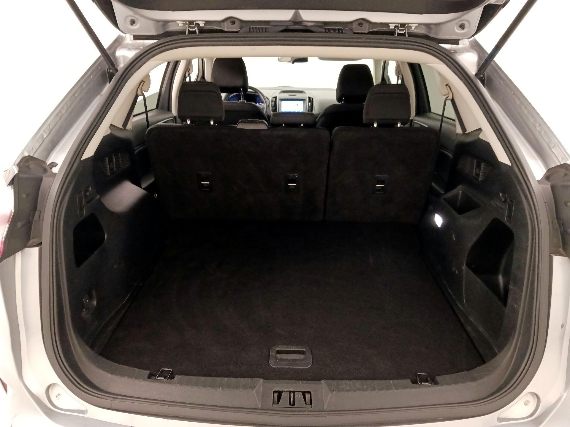 Thumbnail: 2020 Ford Edge - 20