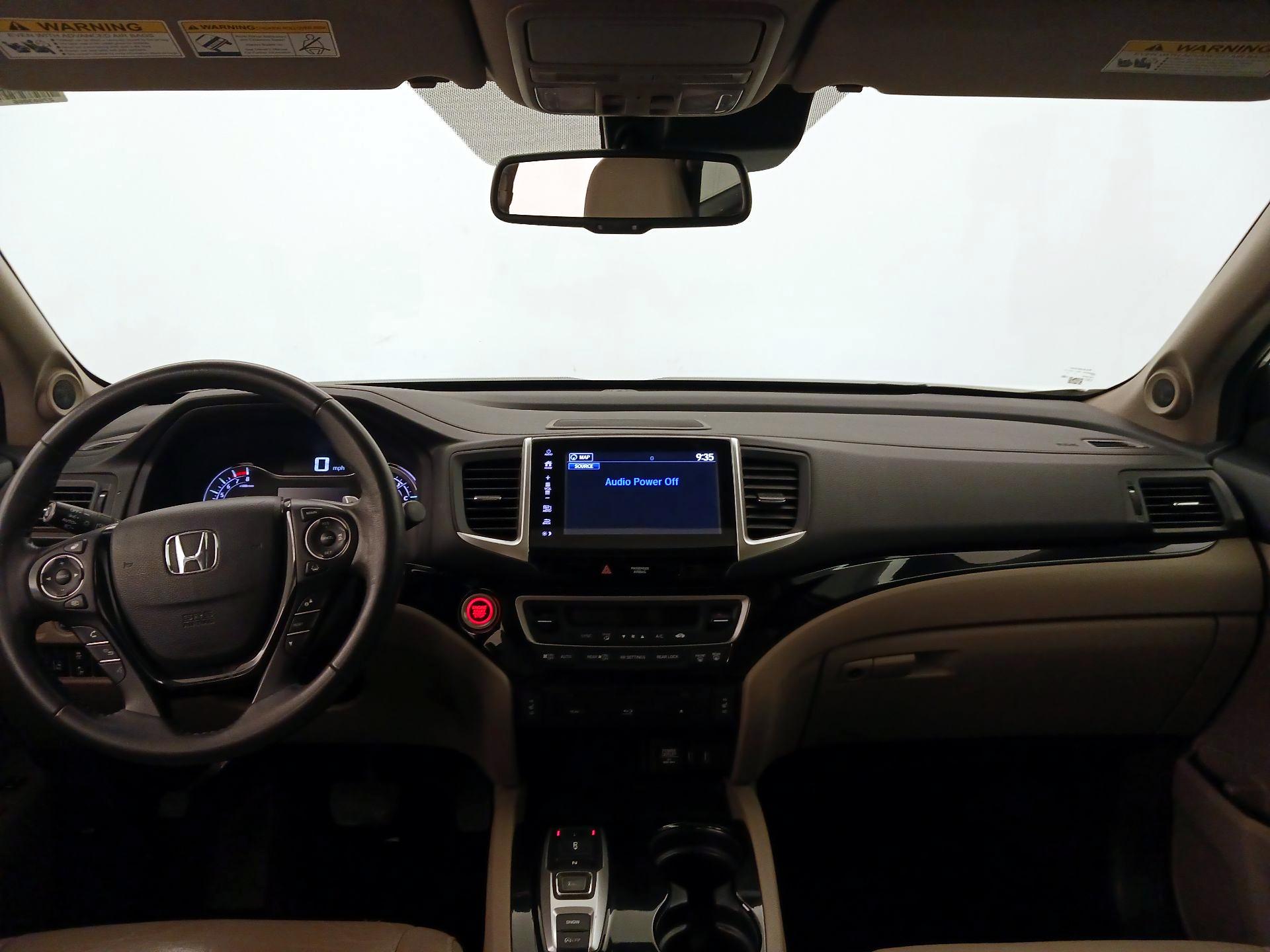 Thumbnail: 2018 Honda Pilot - 9