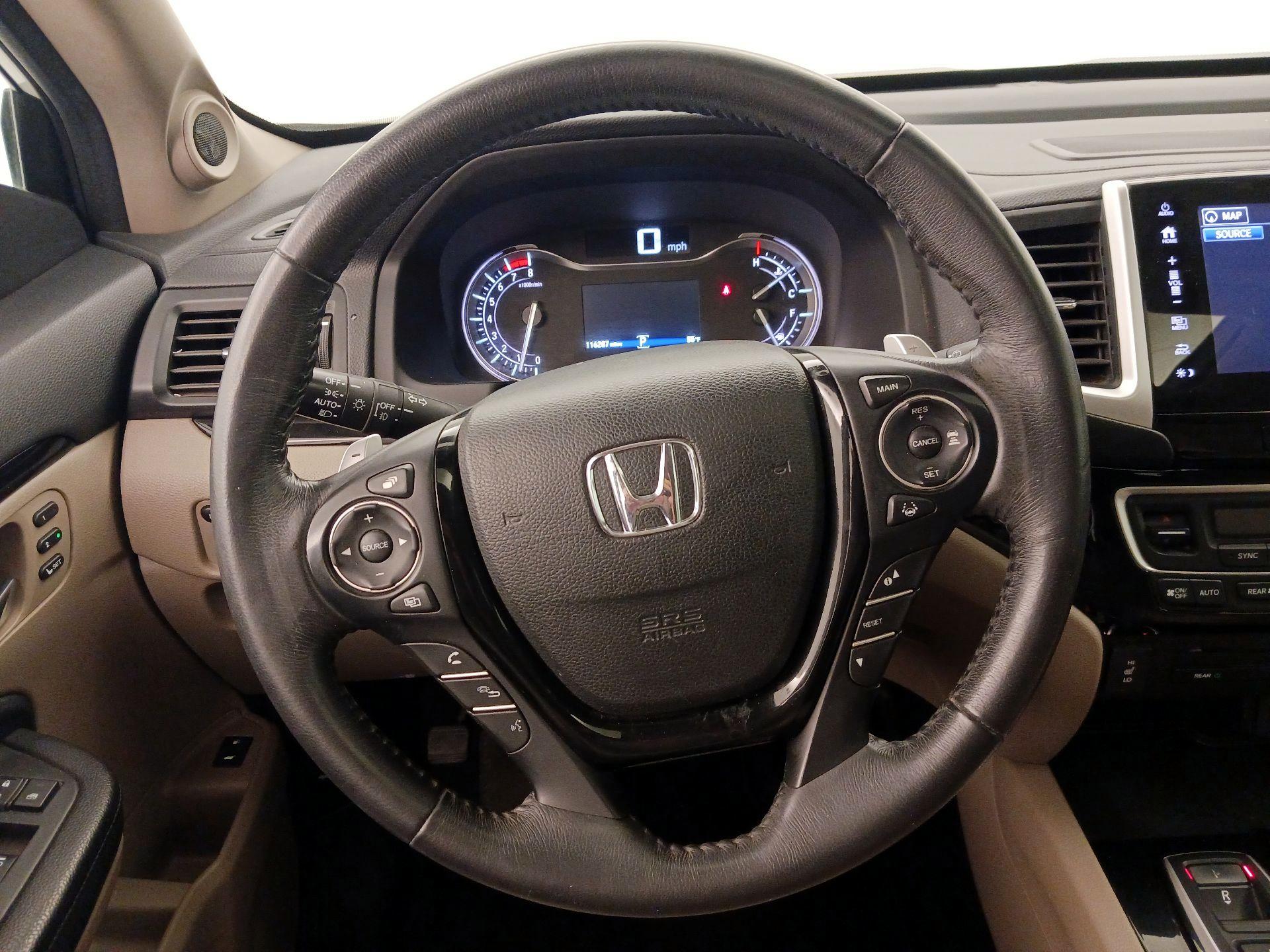 Thumbnail: 2018 Honda Pilot - 10