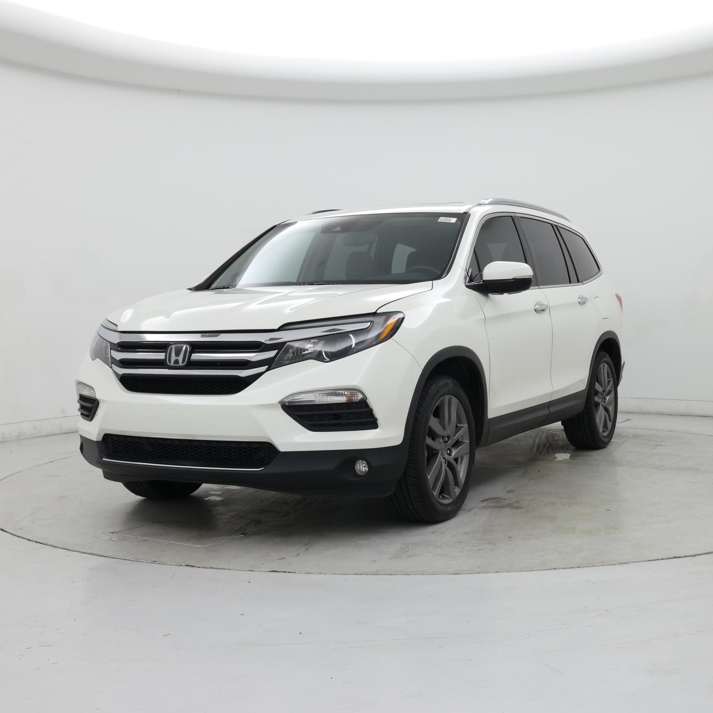 Thumbnail: 2018 Honda Pilot - 4