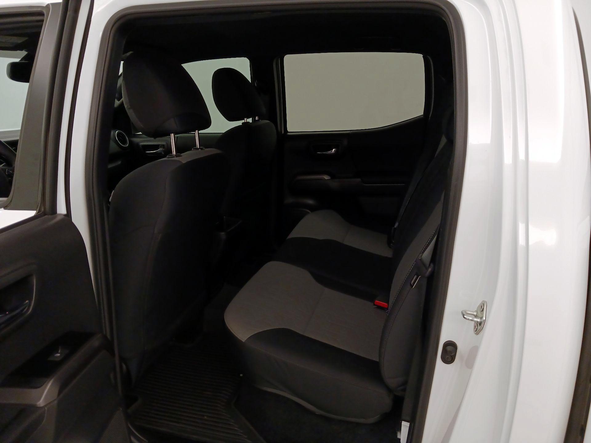 Thumbnail: 2023 Toyota Tacoma - 20