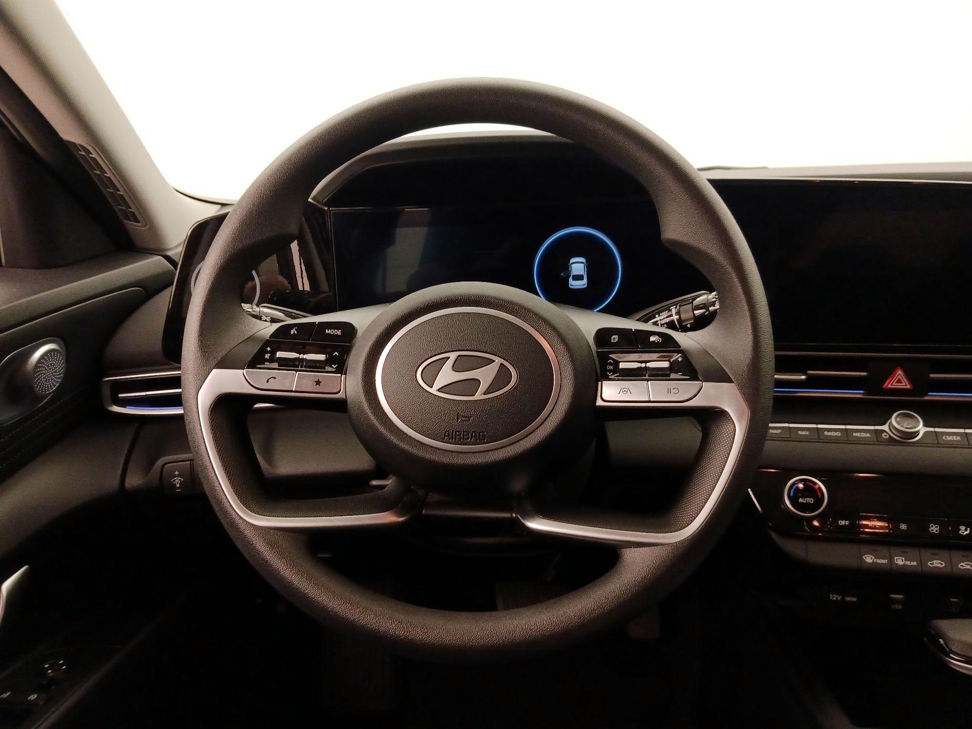 Thumbnail: 2024 Hyundai Elantra - 10