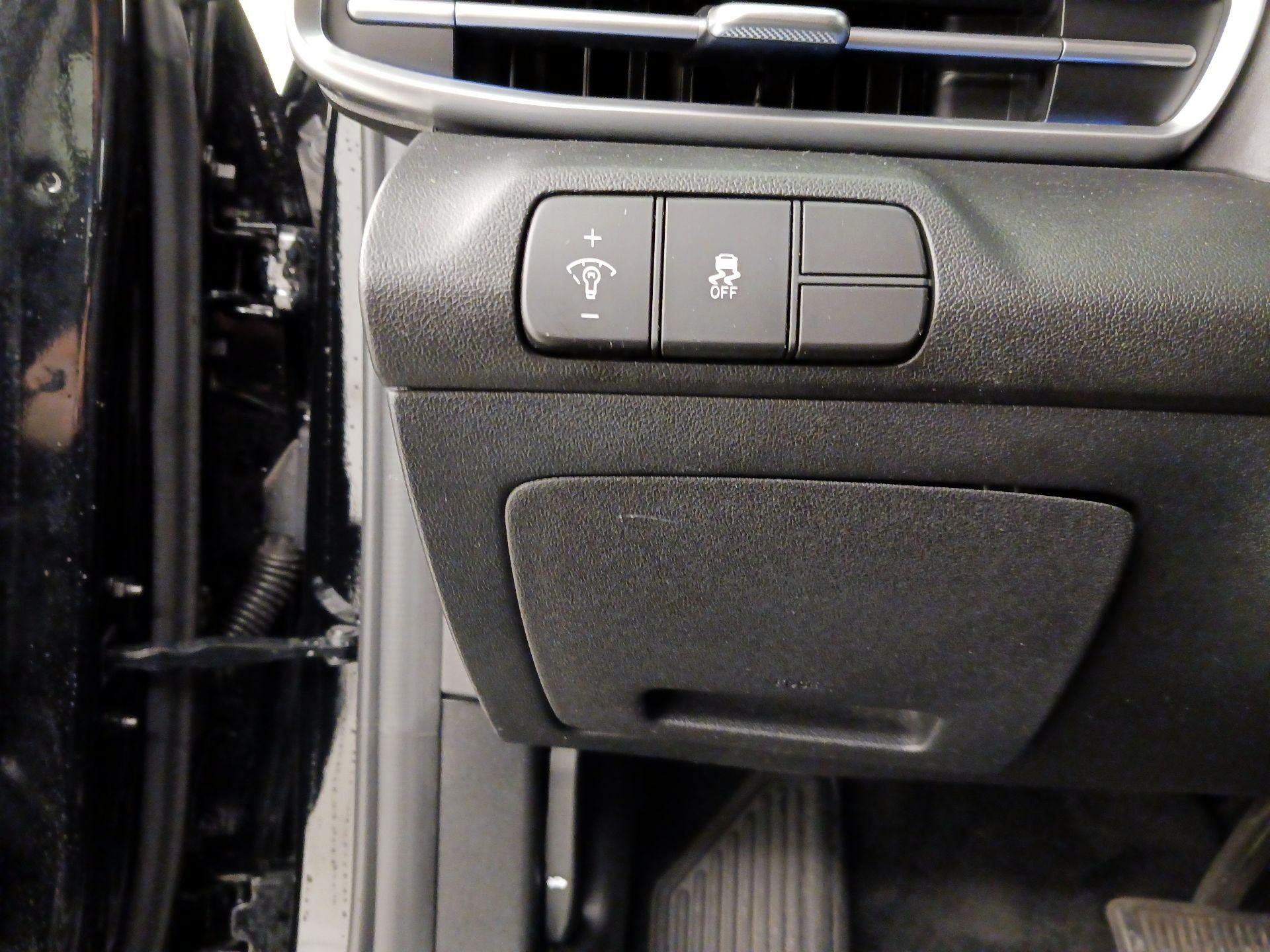 Thumbnail: 2024 Hyundai Elantra - 13