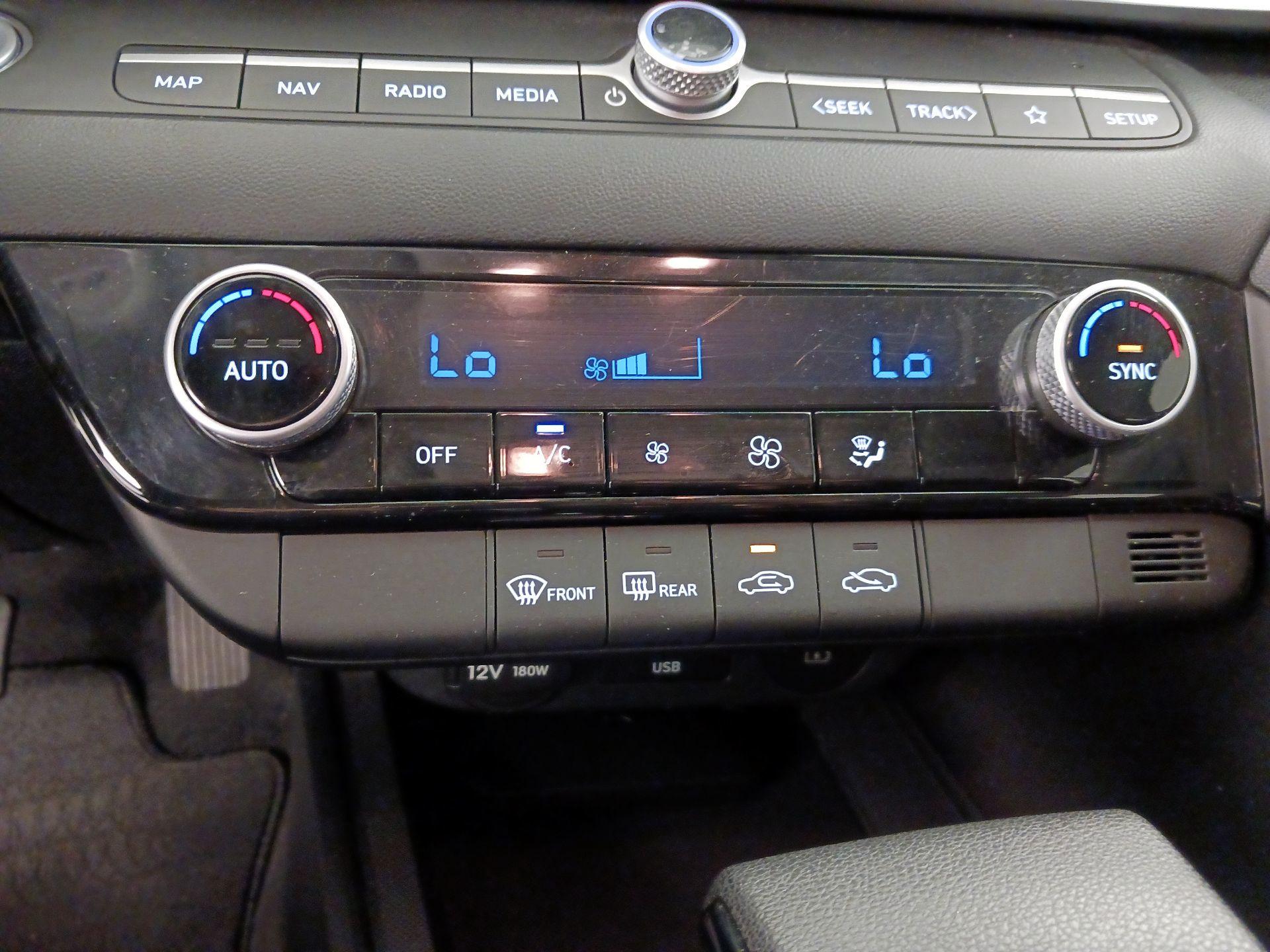 Thumbnail: 2024 Hyundai Elantra - 17