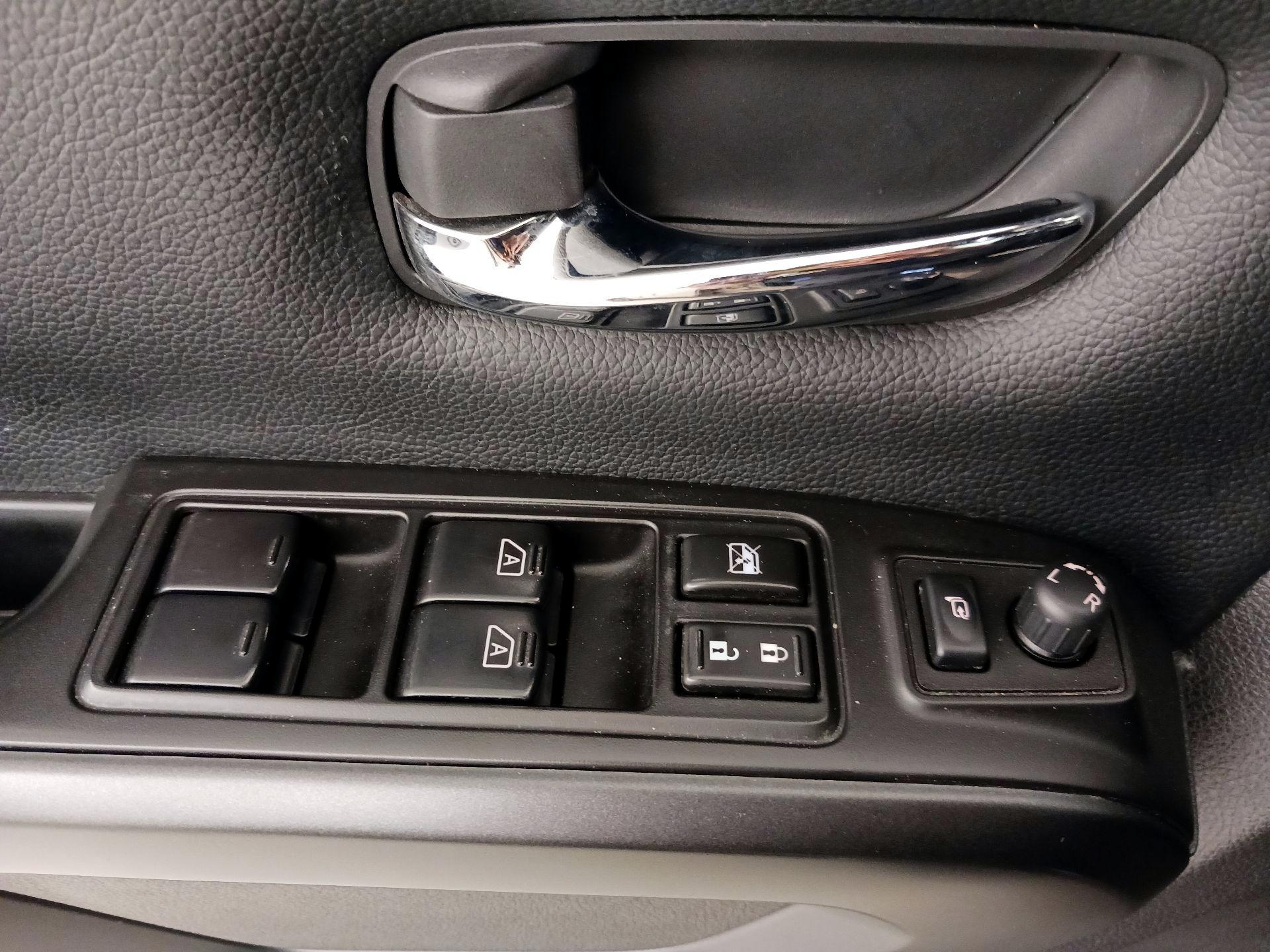 Thumbnail: 2024 Nissan Titan - 12