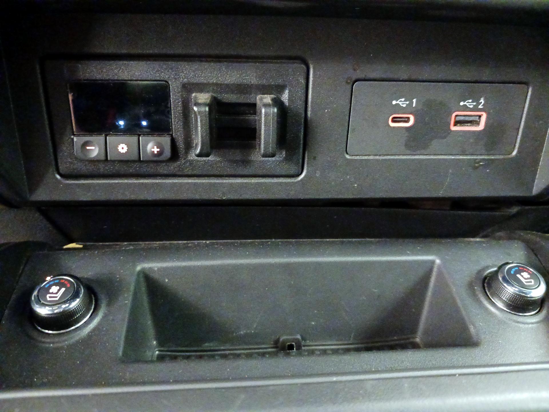 Thumbnail: 2024 Nissan Titan - 19