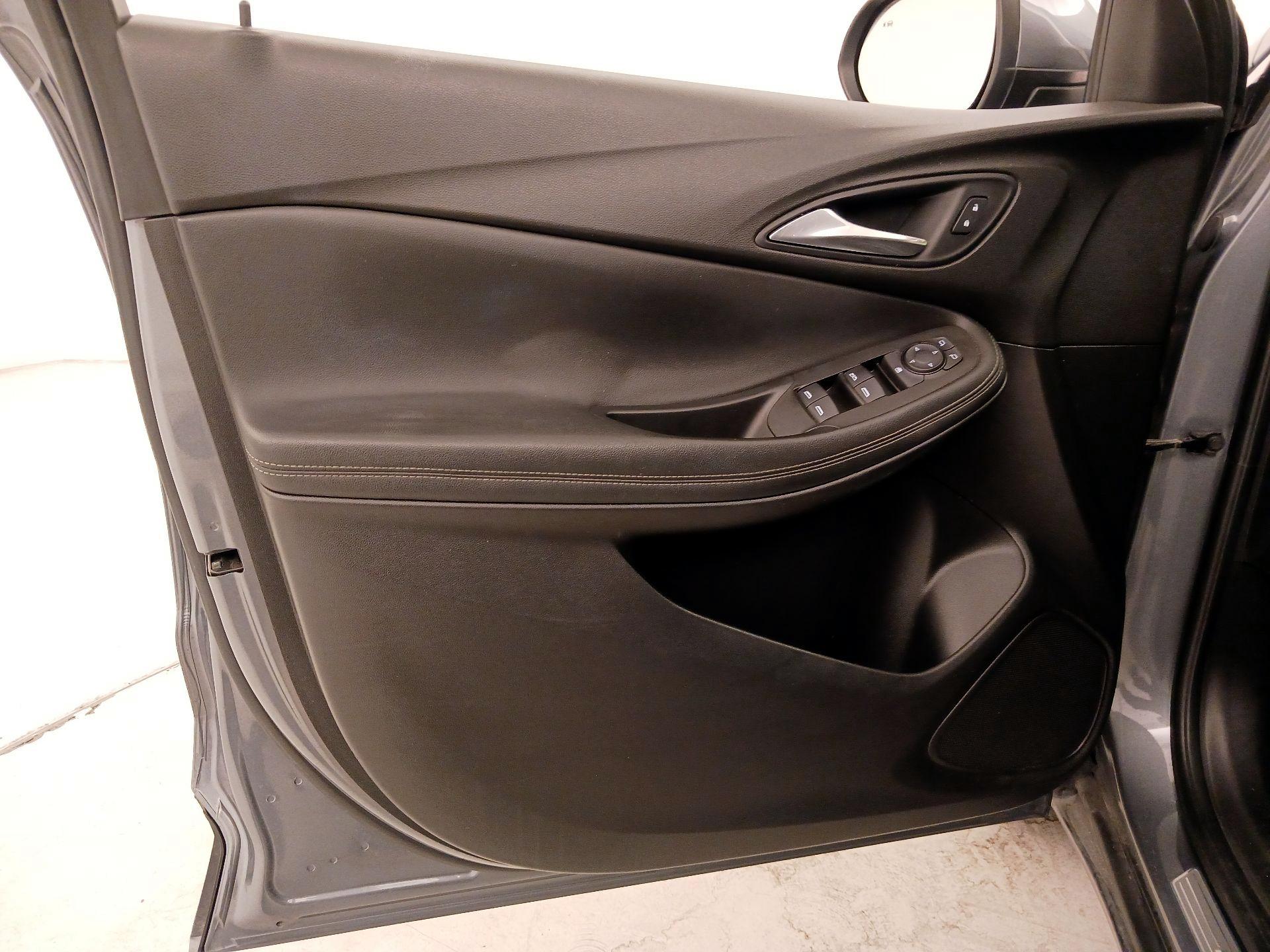 Thumbnail: 2021 Buick Encore GX - 12