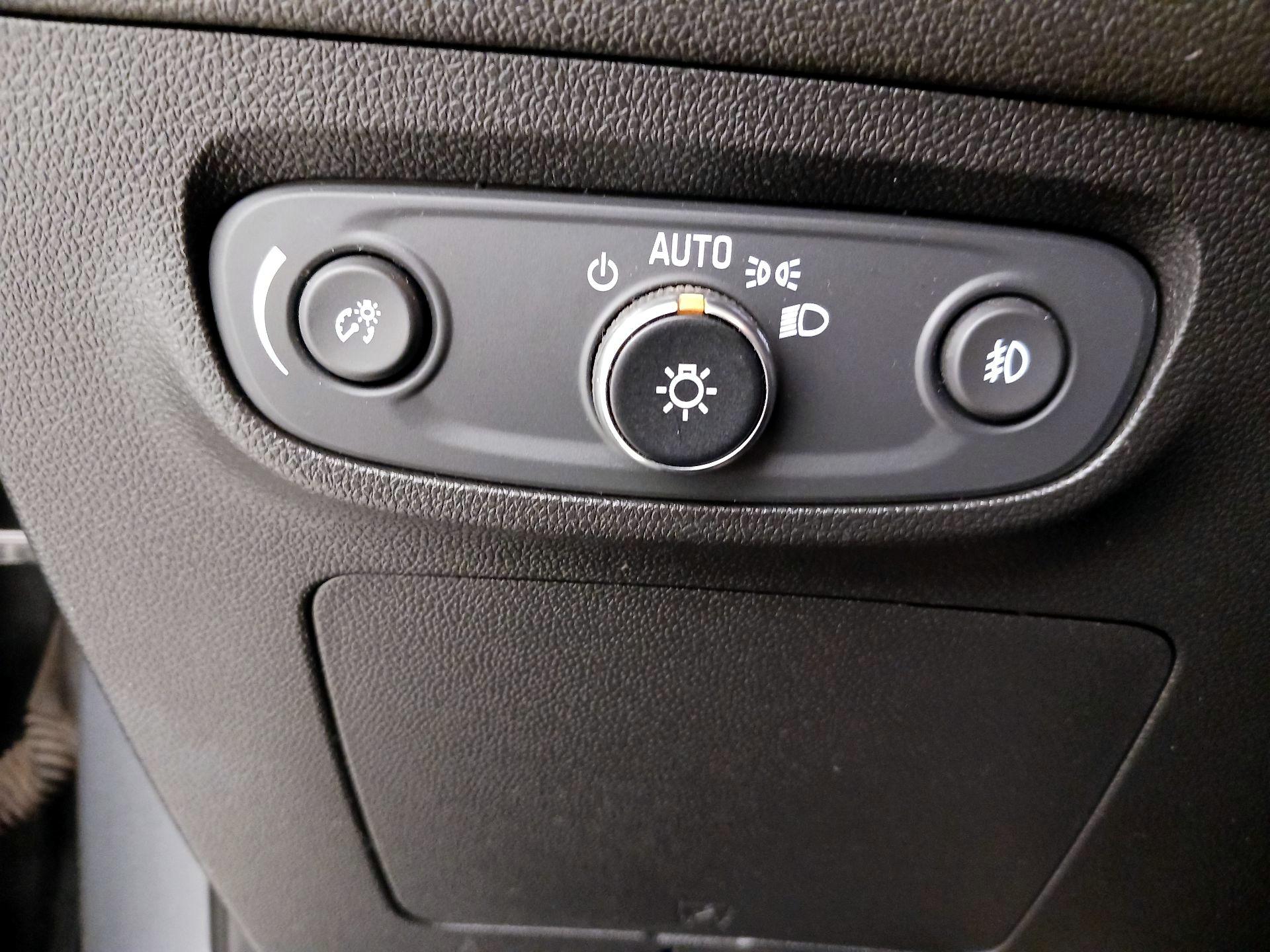 Thumbnail: 2021 Buick Encore GX - 13