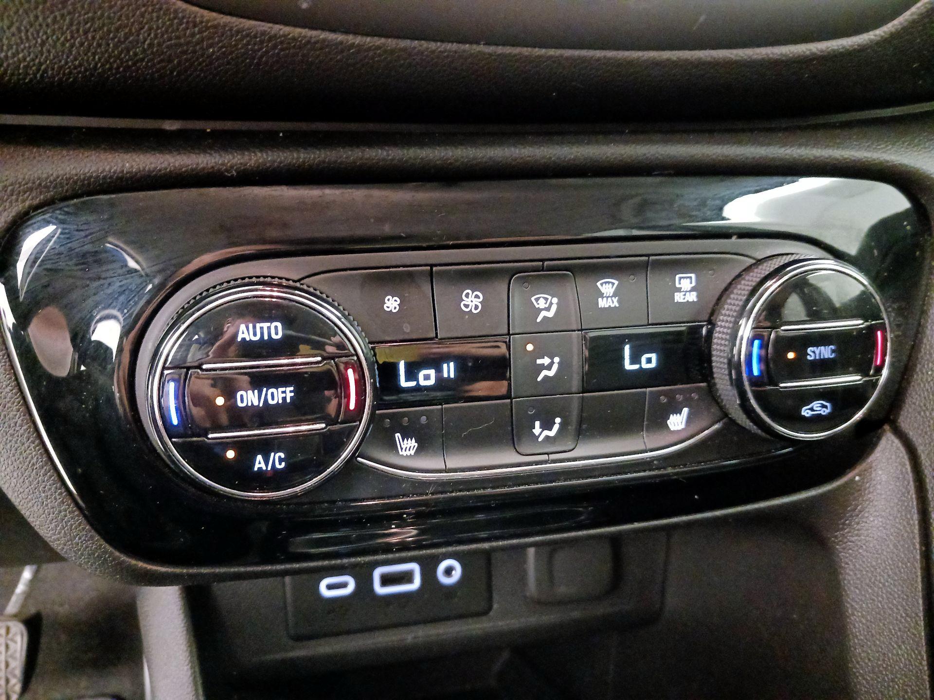 Thumbnail: 2021 Buick Encore GX - 17