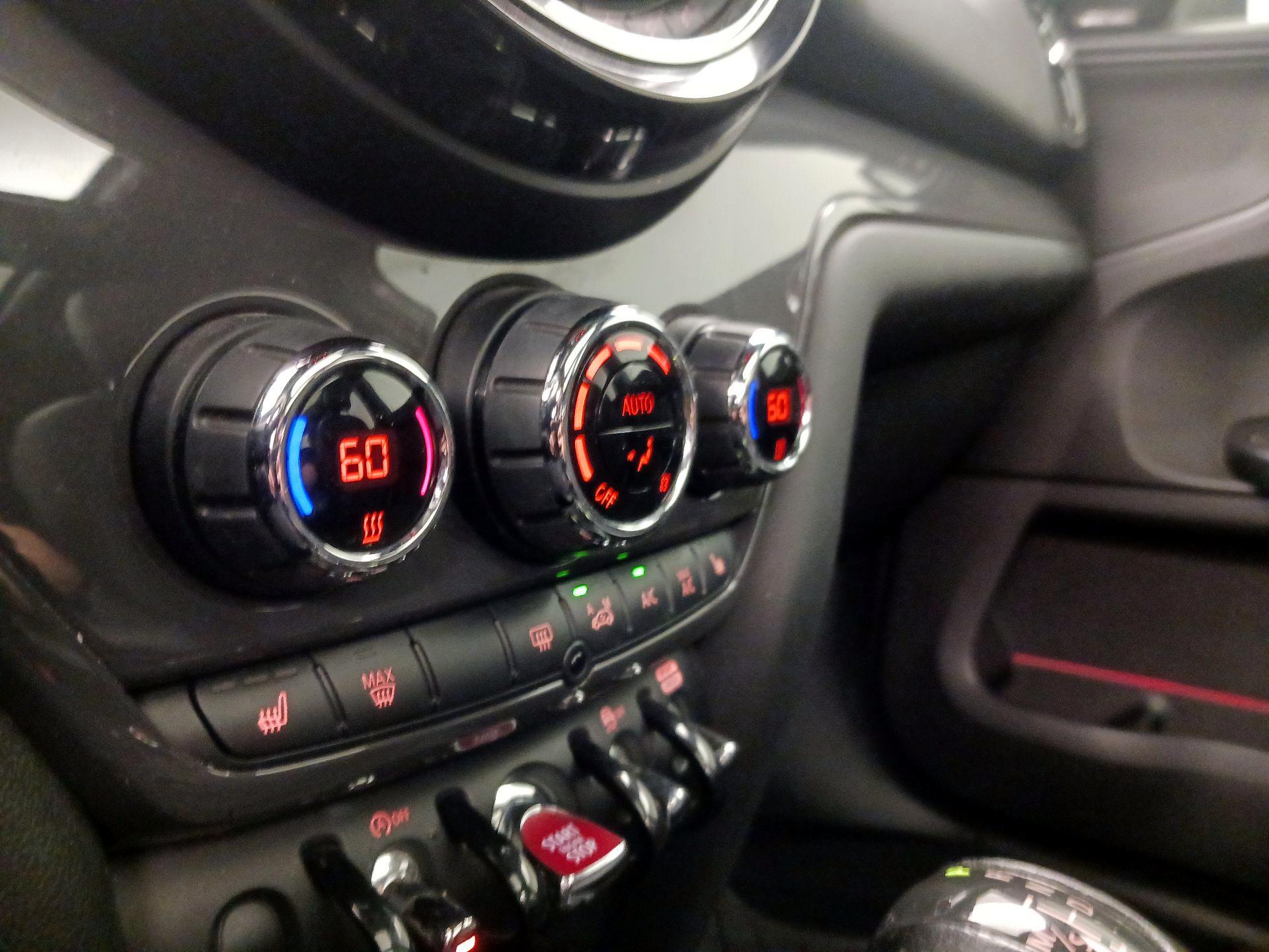 Thumbnail: 2018 MINI Cooper Countryman - 16