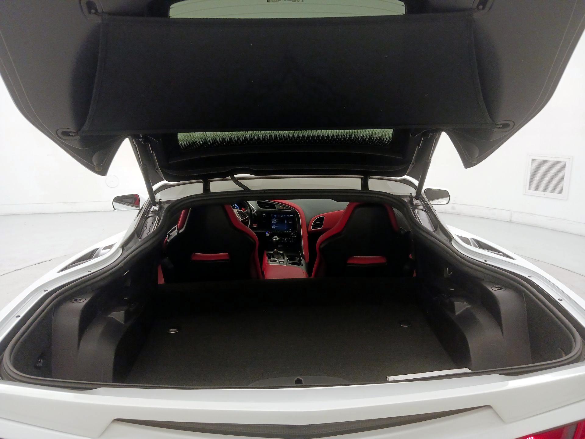 Thumbnail: 2017 Chevrolet Corvette - 18