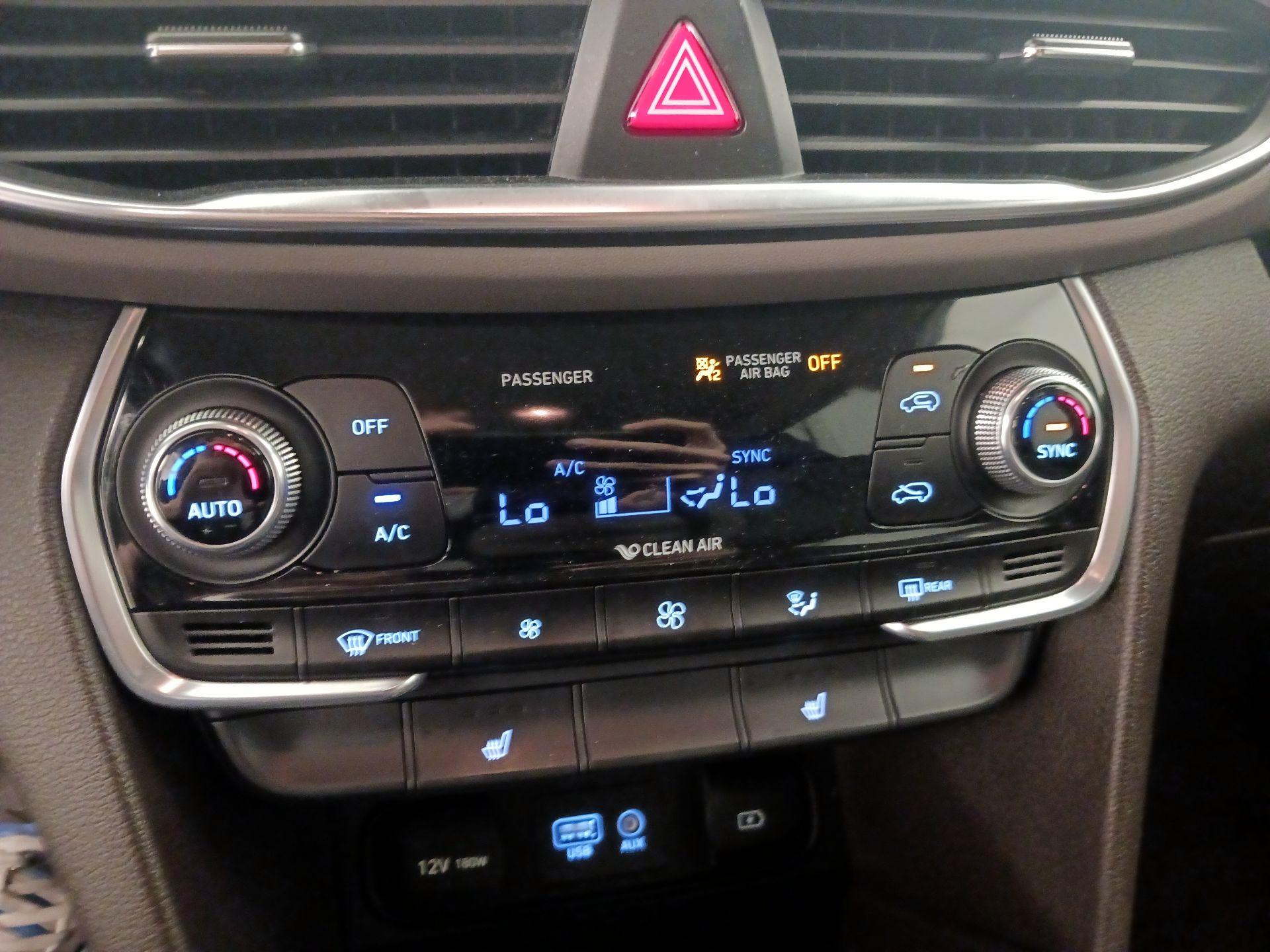 Thumbnail: 2019 Hyundai Santa Fe - 17