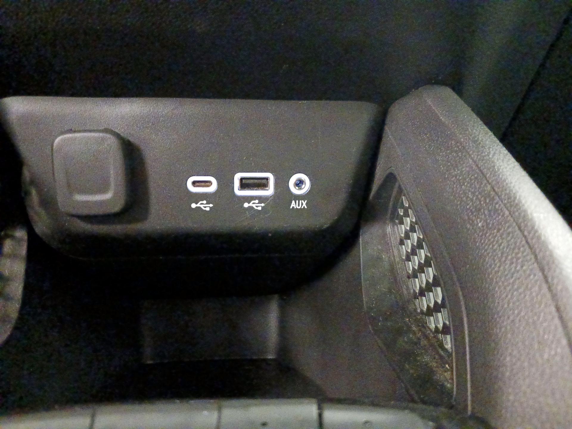 Thumbnail: 2022 Chevrolet TrailBlazer - 18