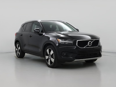 2022 Volvo XC40 T5 Momentum
