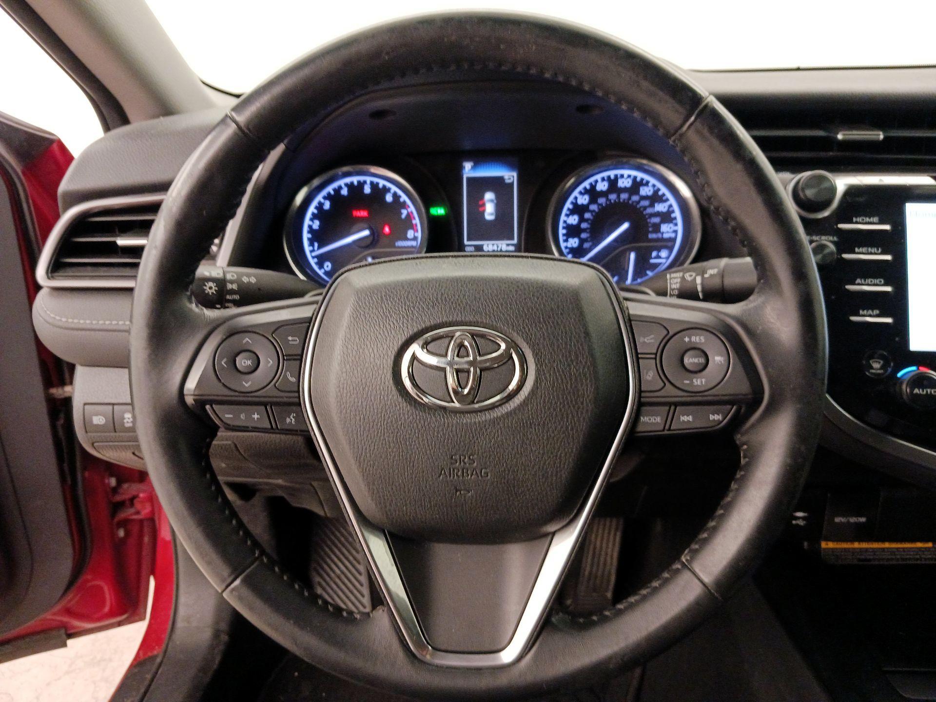 Thumbnail: 2019 Toyota Camry - 10