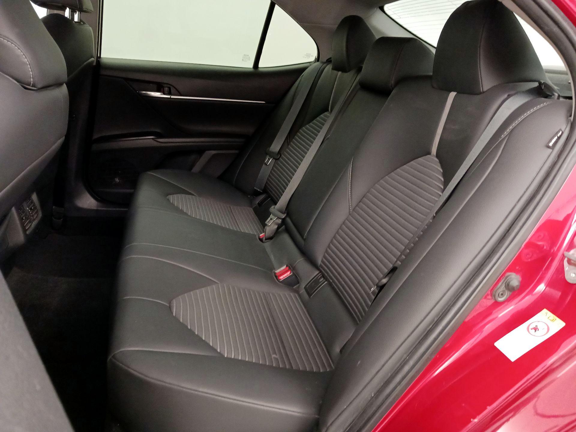 Thumbnail: 2019 Toyota Camry - 20