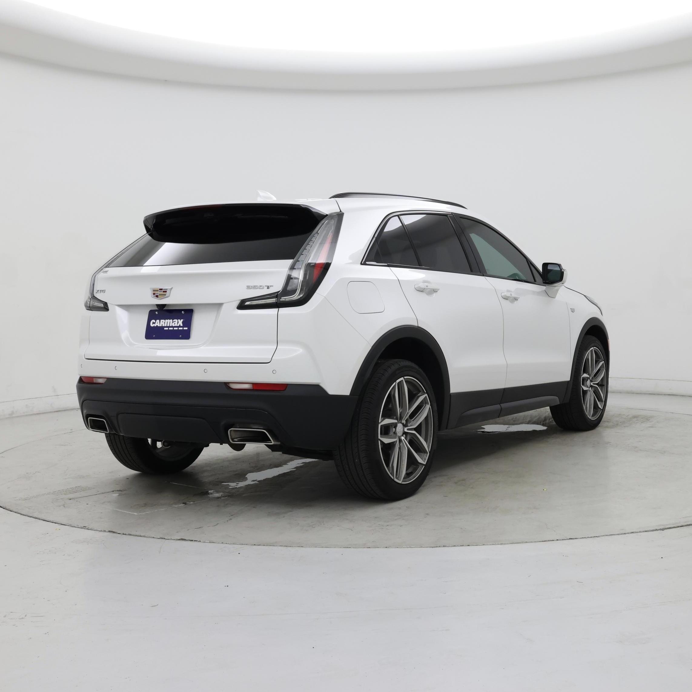 Thumbnail: 2022 Cadillac XT4 - 8