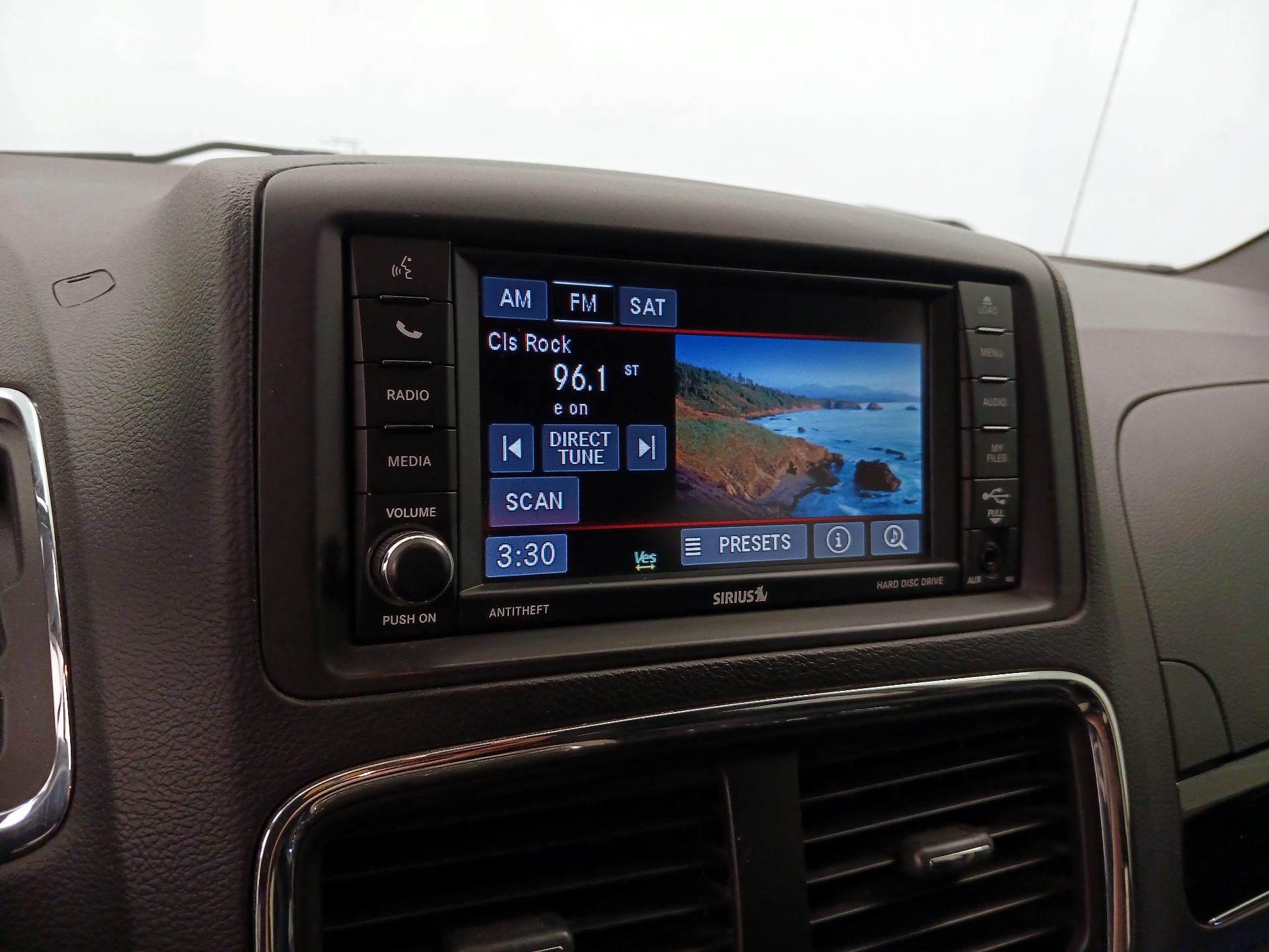 Thumbnail: 2016 Dodge Grand Caravan - 15