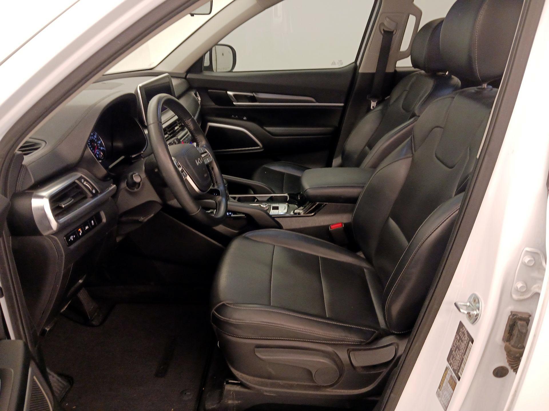 Thumbnail: 2022 Kia Telluride - 11