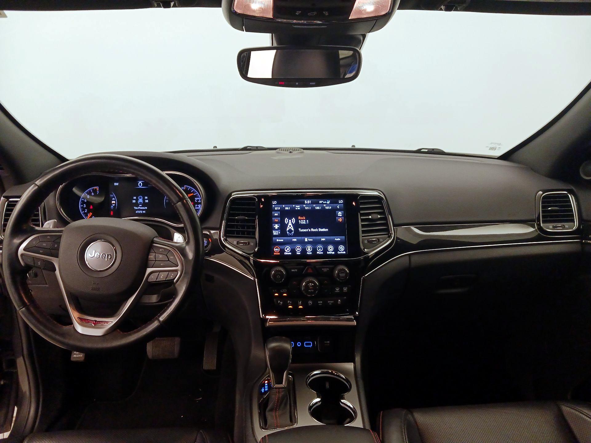 Thumbnail: 2020 Jeep Grand Cherokee - 9