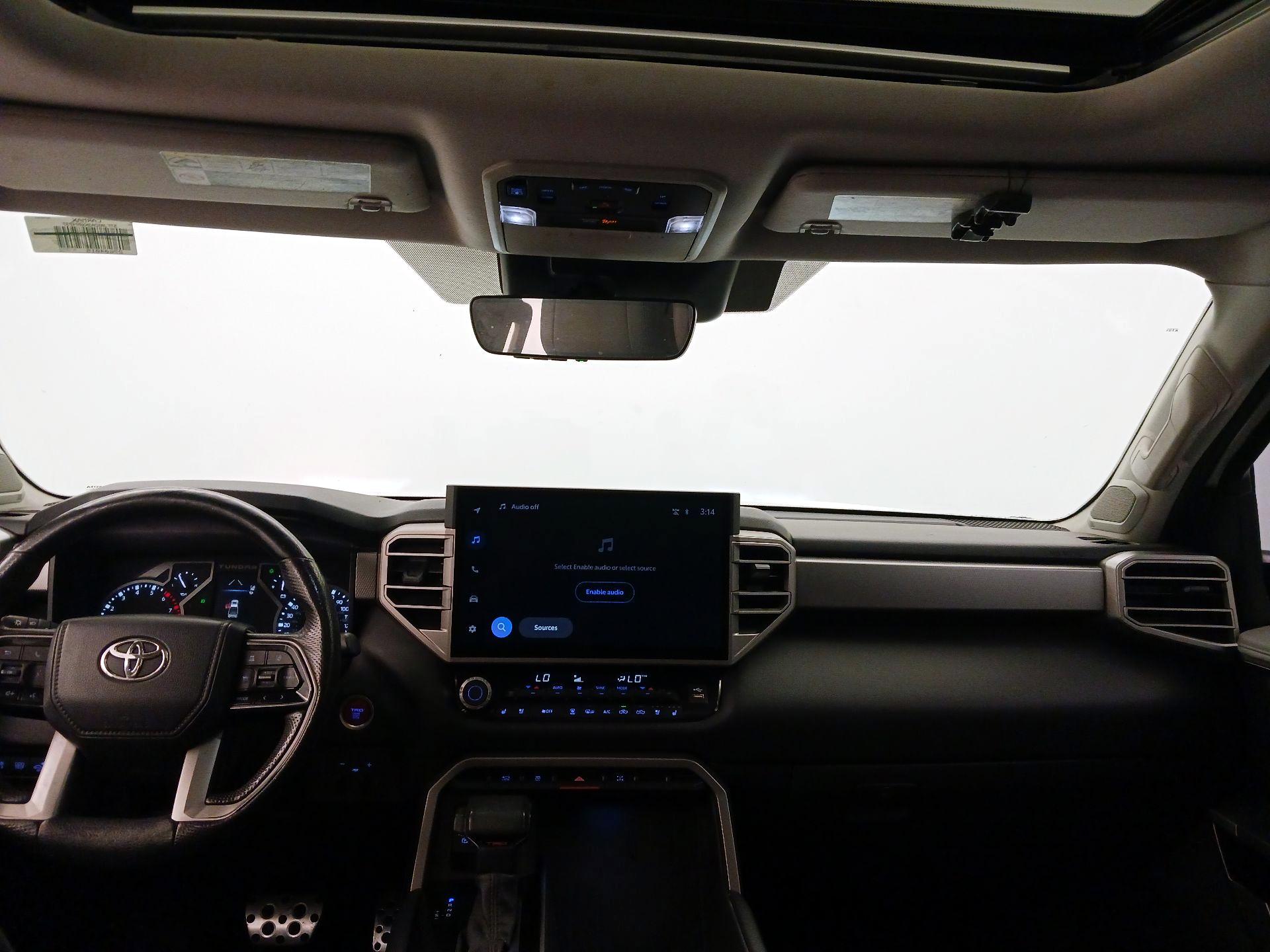 Thumbnail: 2022 Toyota Tundra - 9