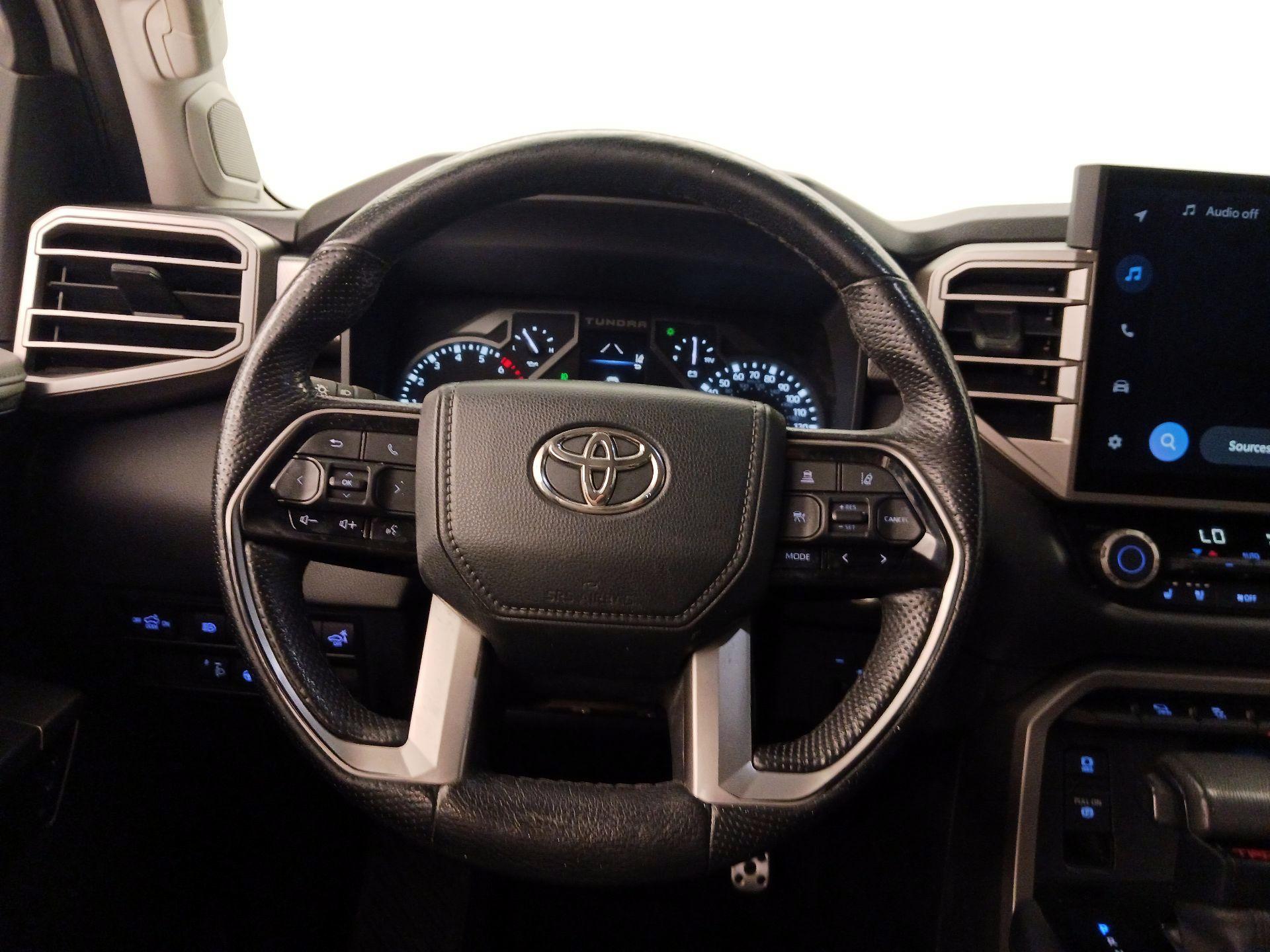 Thumbnail: 2022 Toyota Tundra - 10