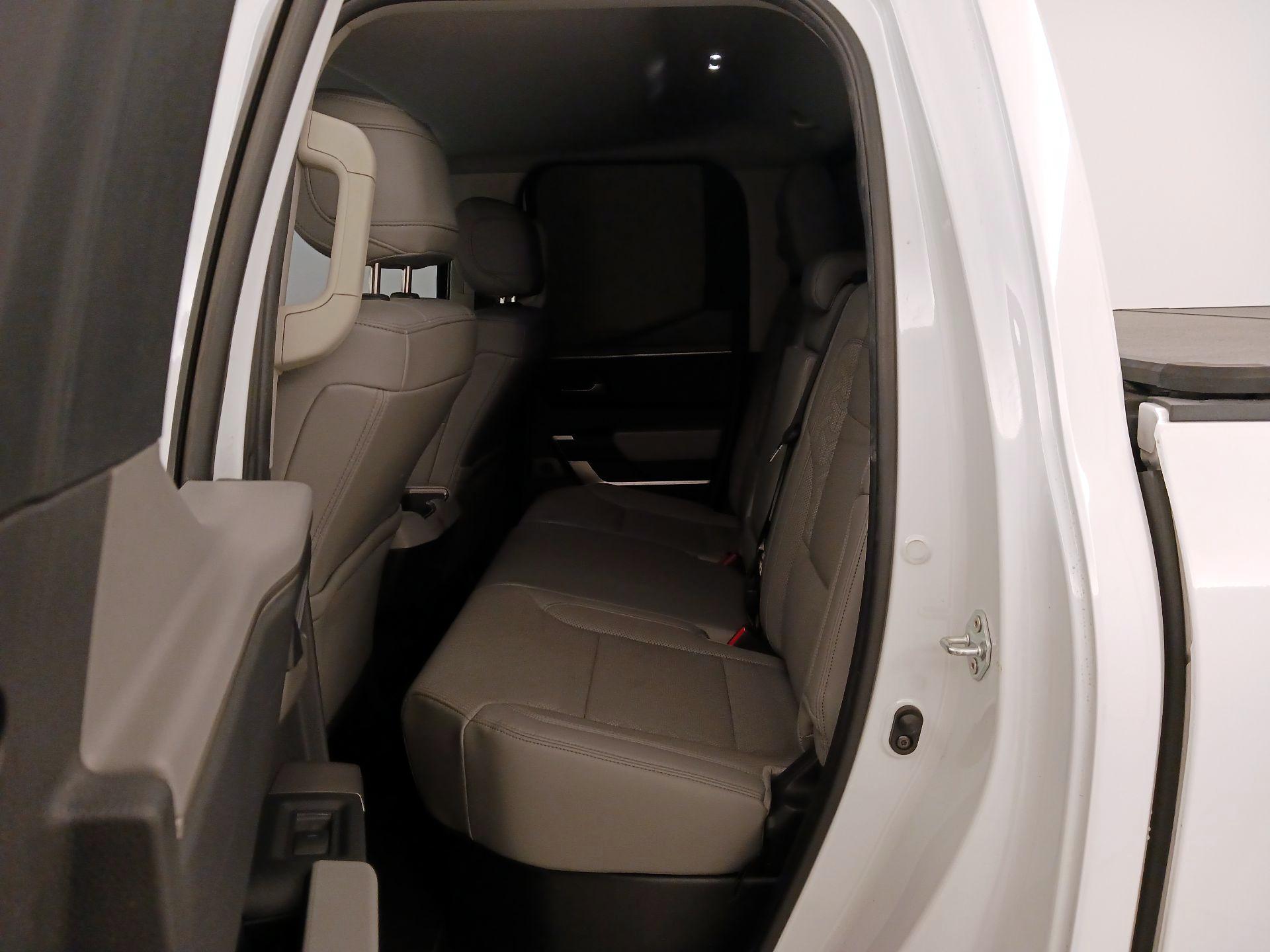 Thumbnail: 2022 Toyota Tundra - 20