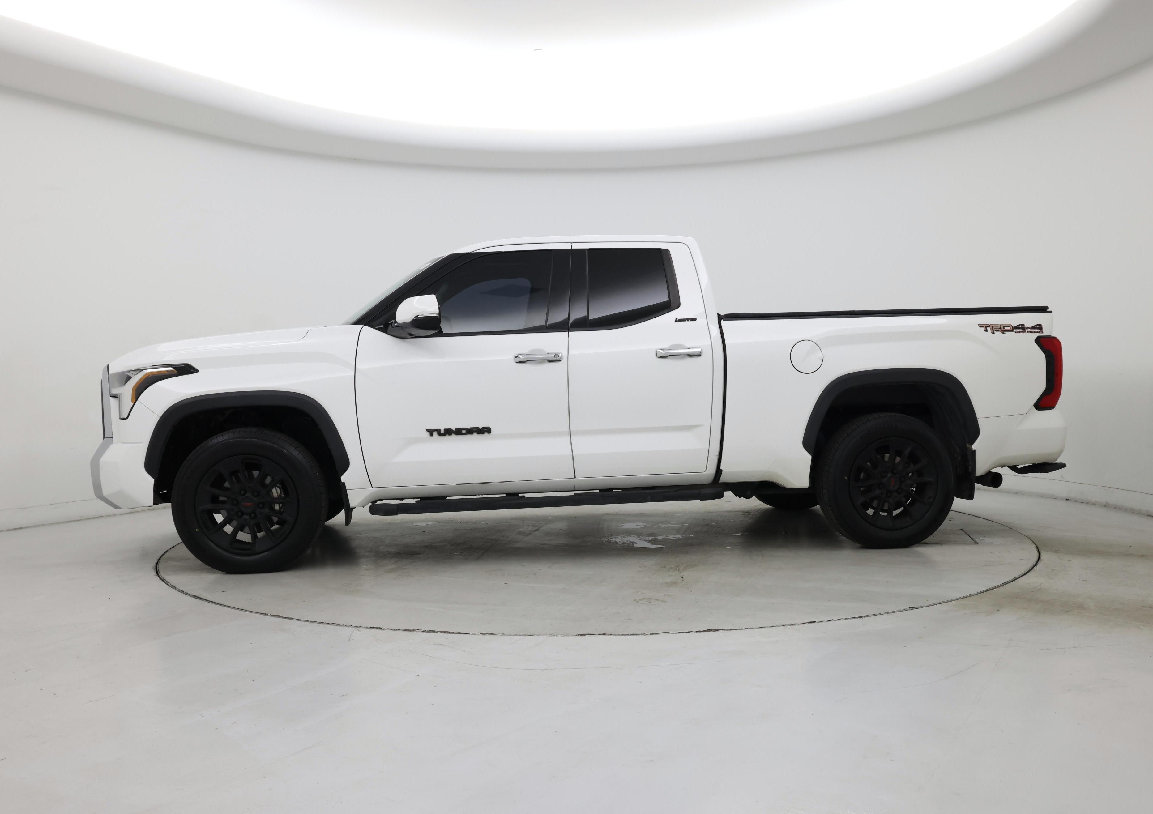 Thumbnail: 2022 Toyota Tundra - 3