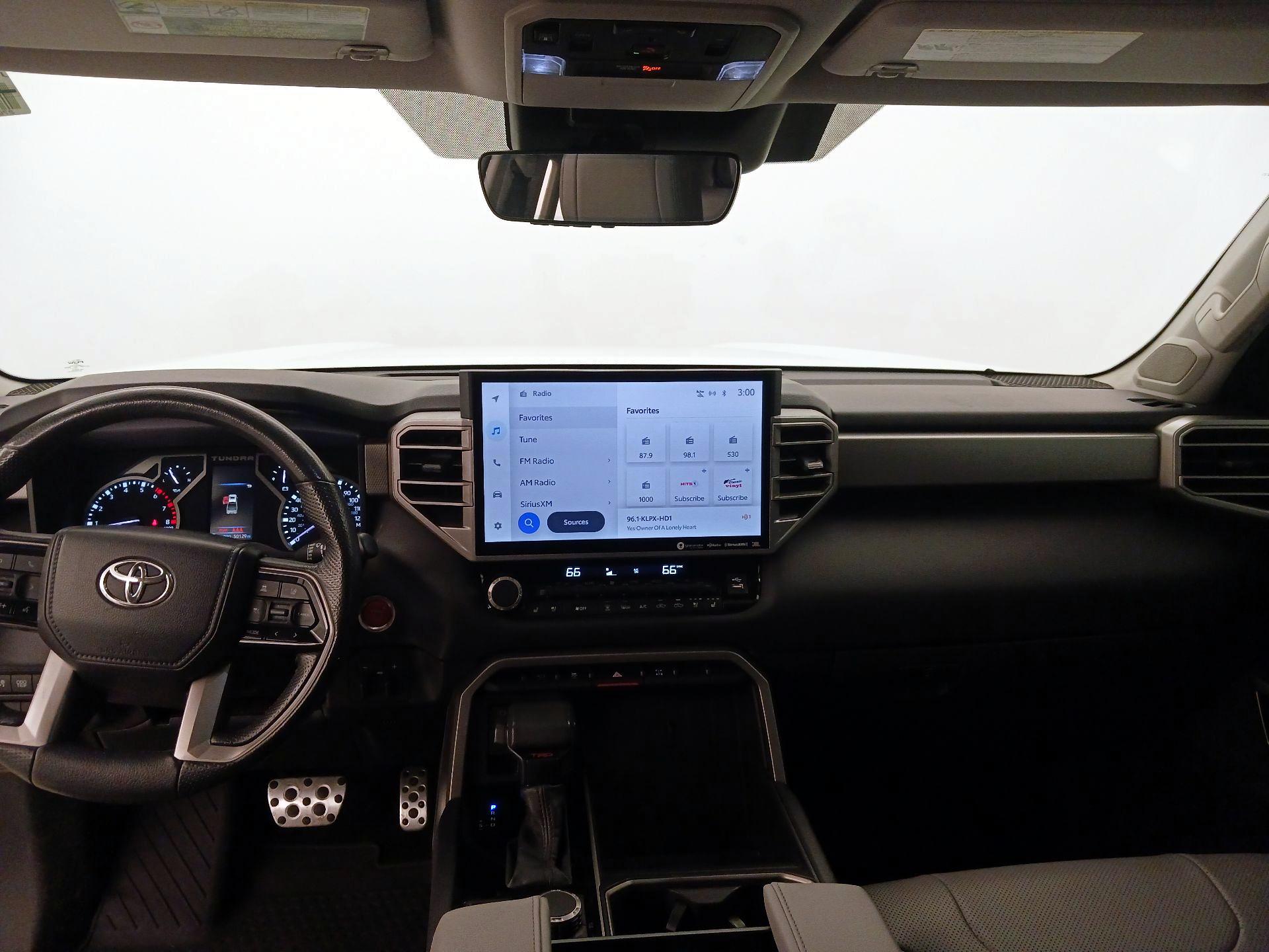 Thumbnail: 2022 Toyota Tundra - 9