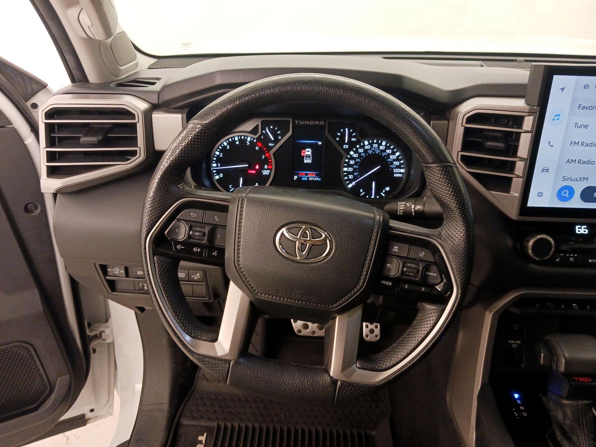 Thumbnail: 2022 Toyota Tundra - 10