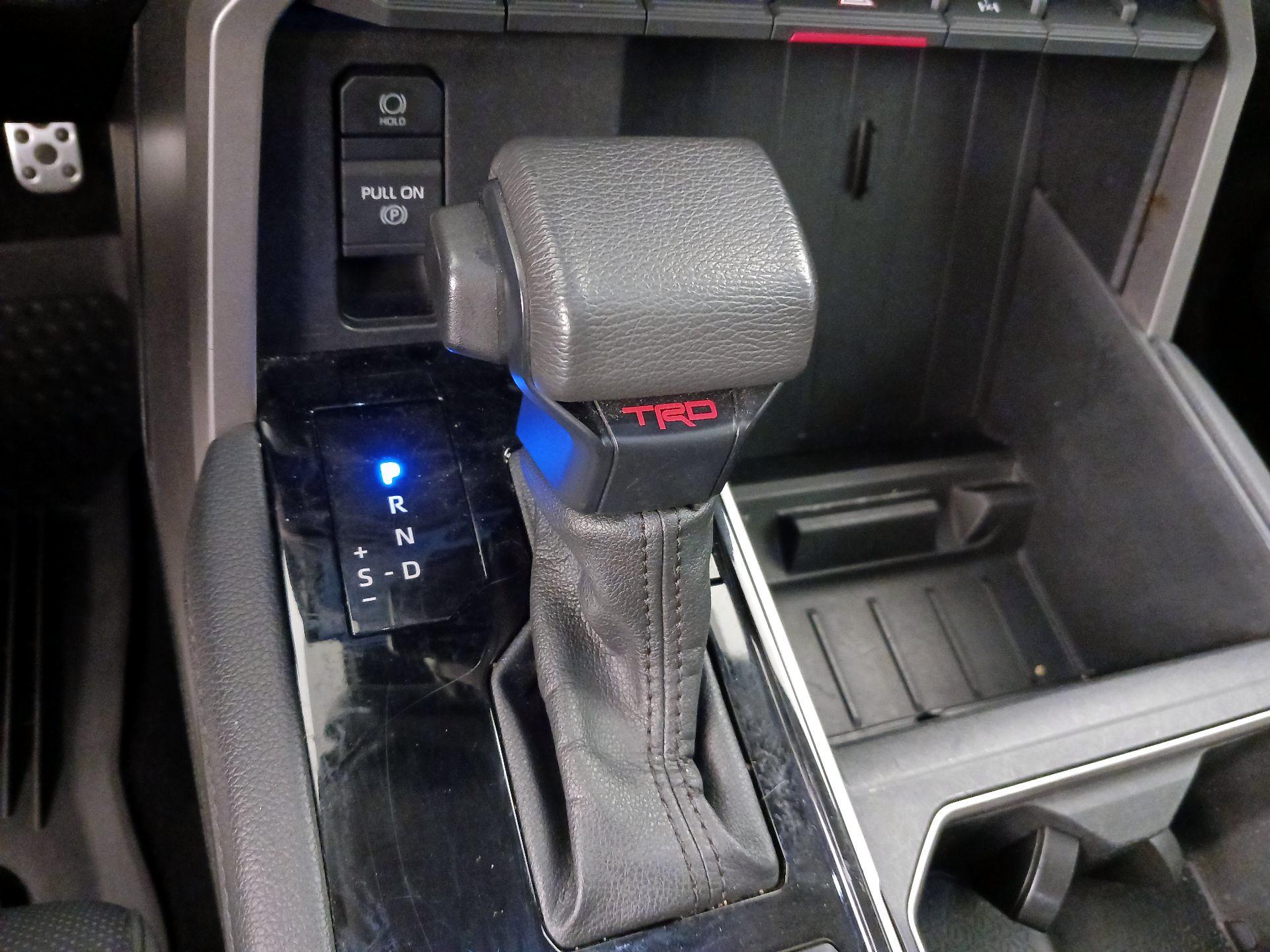 Thumbnail: 2022 Toyota Tundra - 17