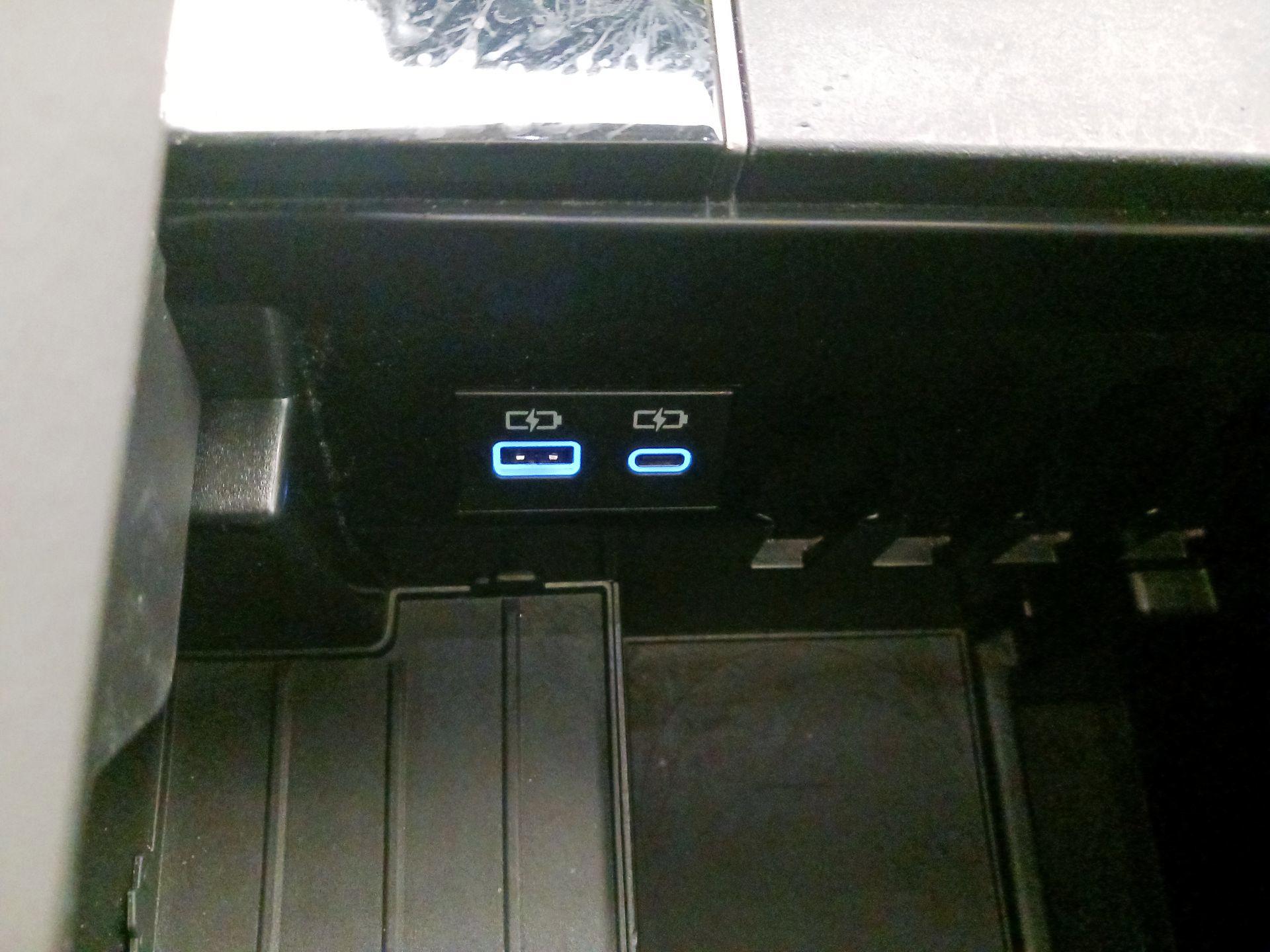 Thumbnail: 2022 Toyota Tundra - 18