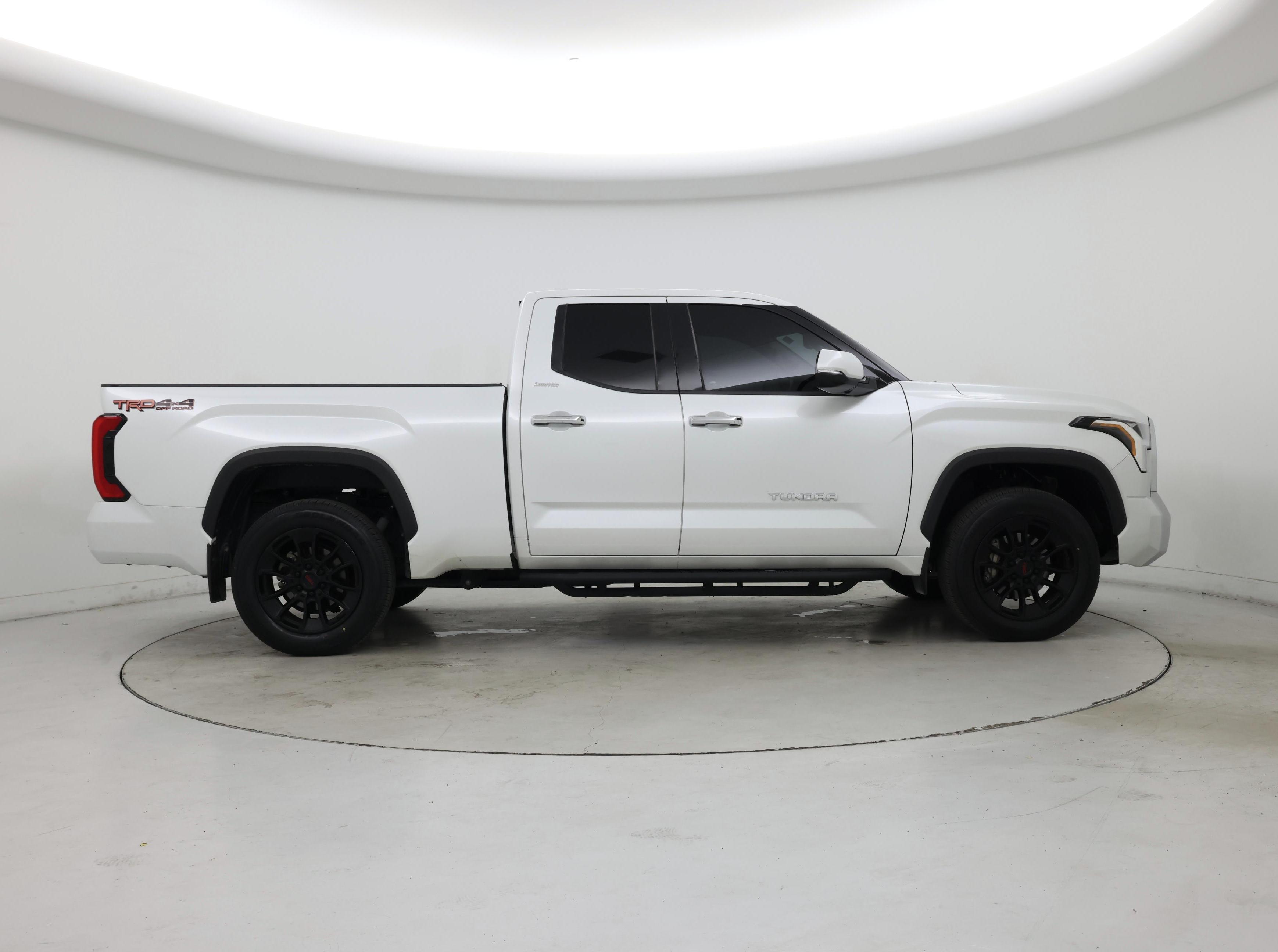 Thumbnail: 2022 Toyota Tundra - 7