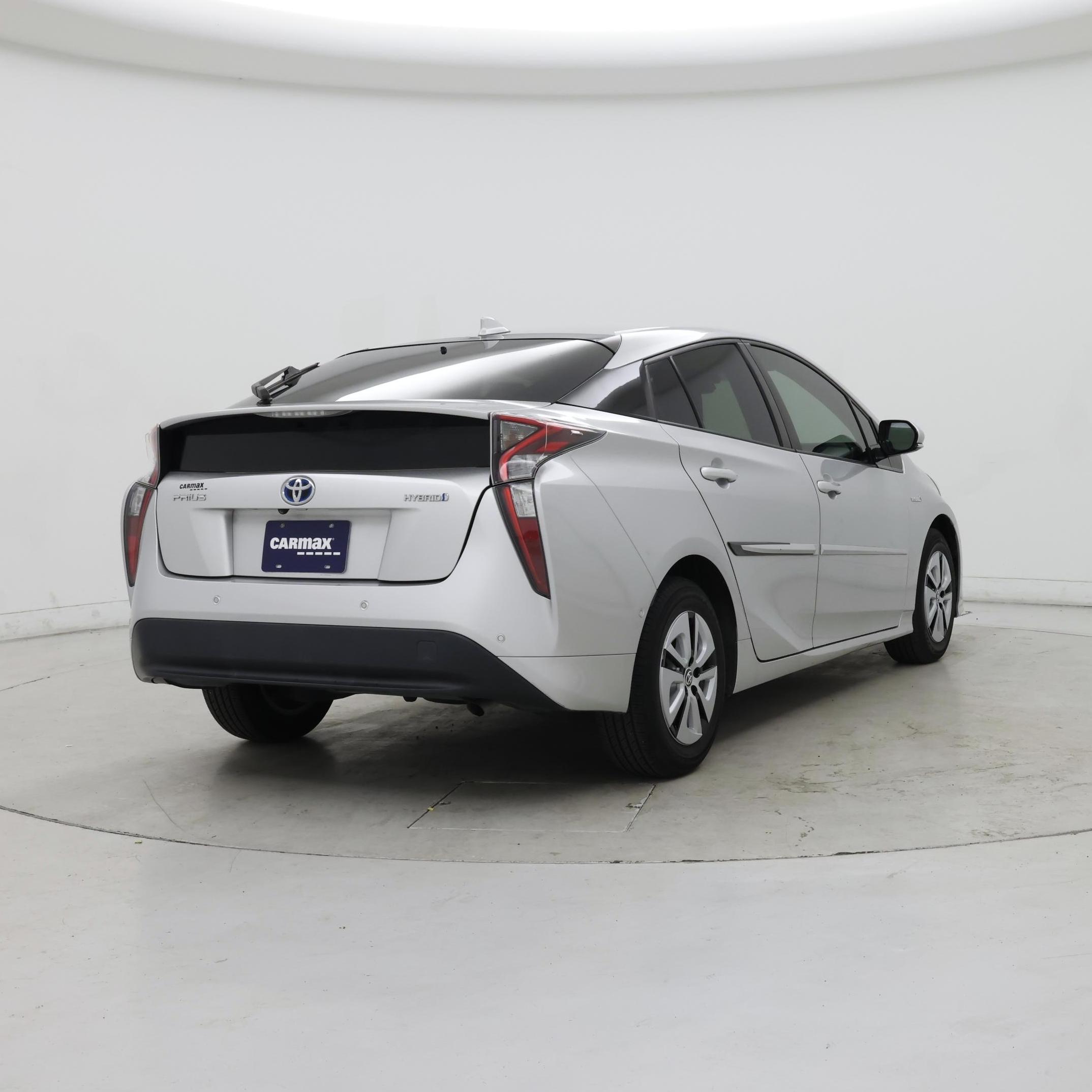 Thumbnail: 2018 Toyota Prius - 8
