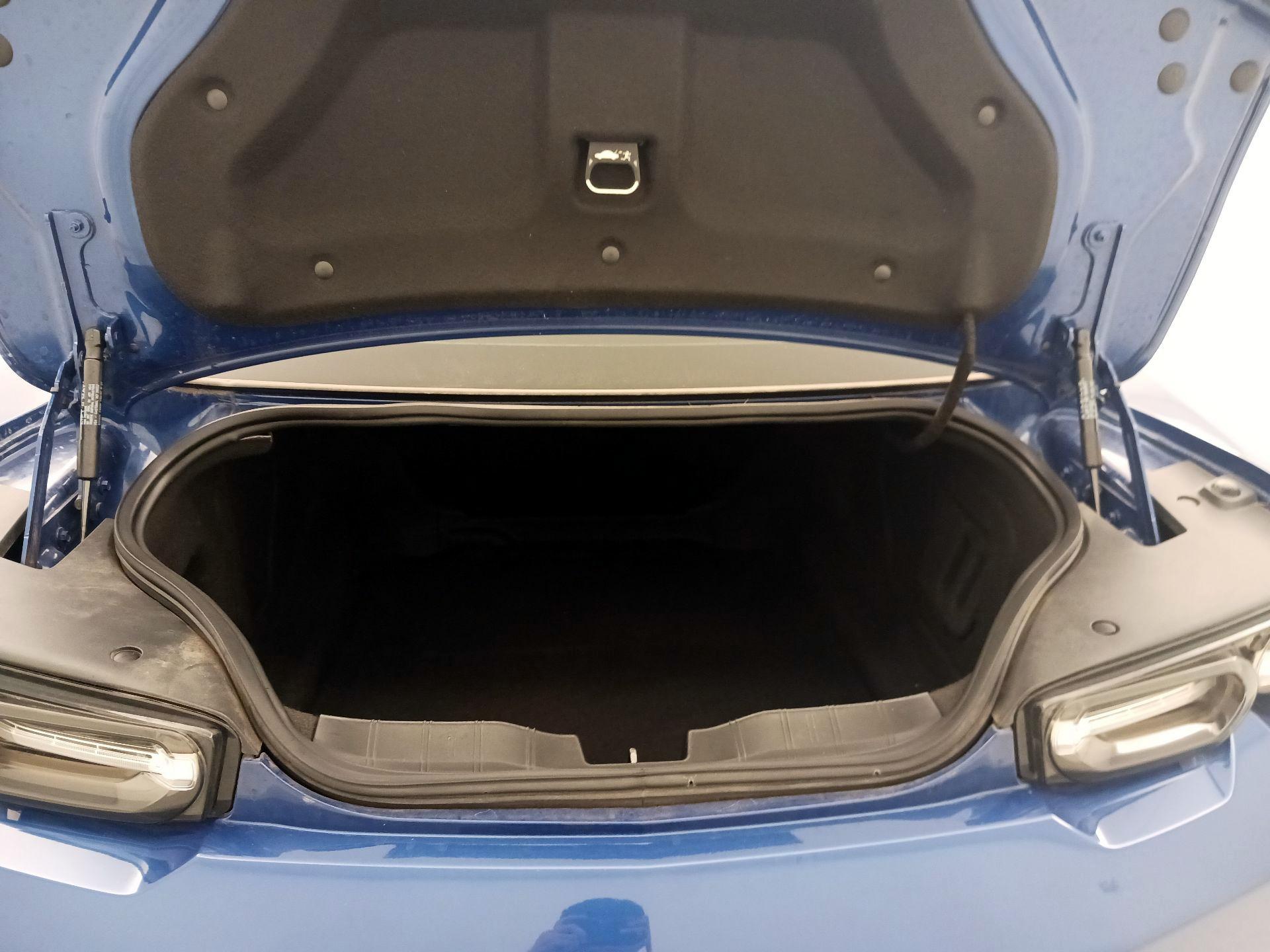 Thumbnail: 2019 Chevrolet Camaro - 18