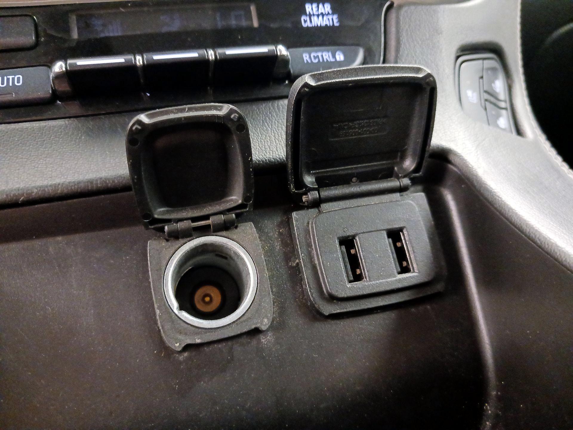 Thumbnail: 2018 GMC Yukon - 19