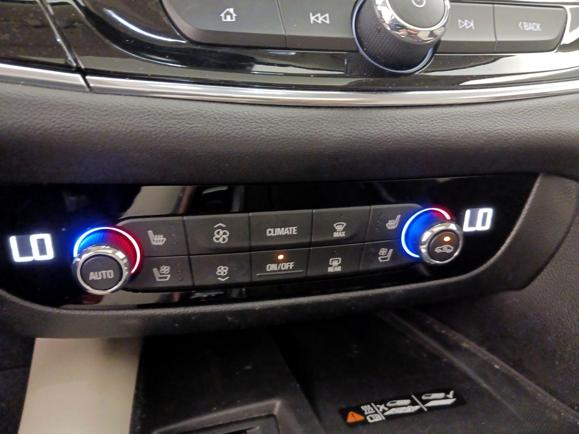 Thumbnail: 2023 Buick Enclave - 17