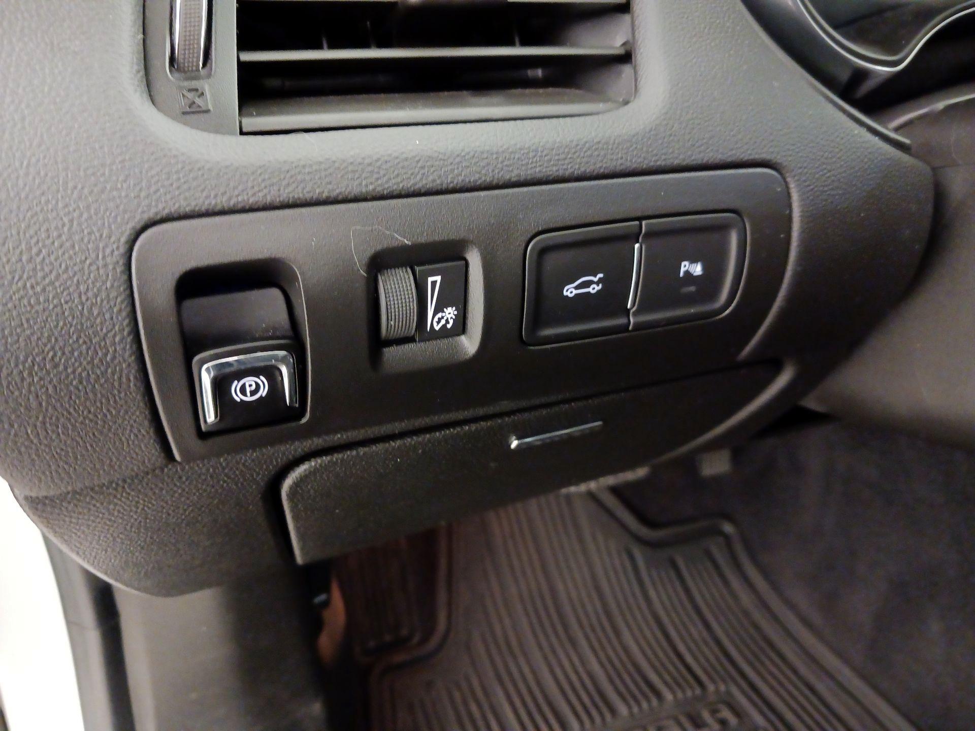 Thumbnail: 2018 Chevrolet Impala - 13