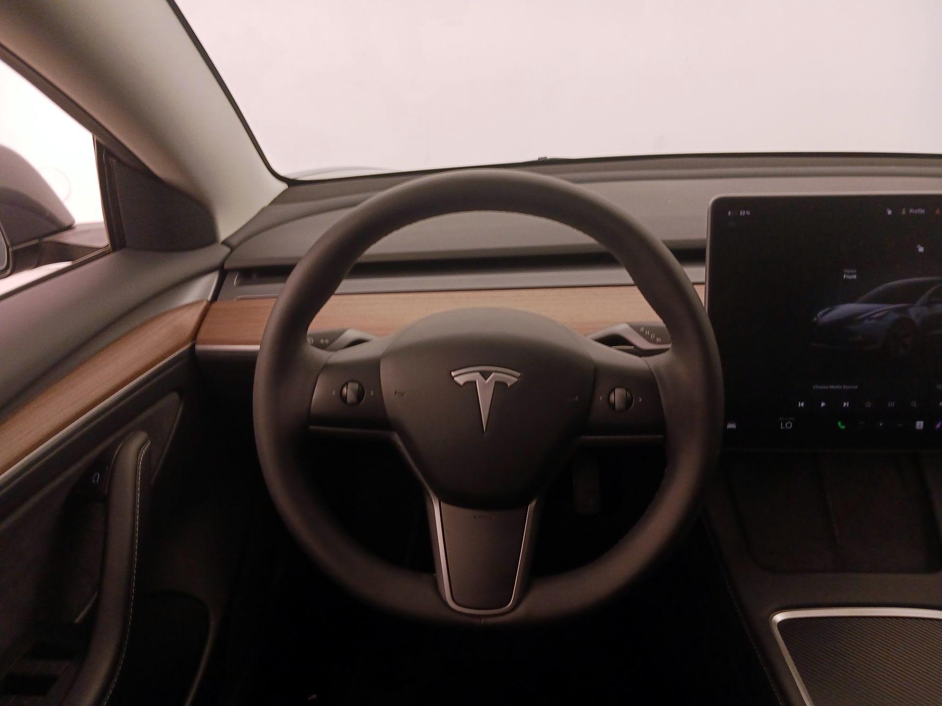 Thumbnail: 2023 Tesla Model 3 - 10